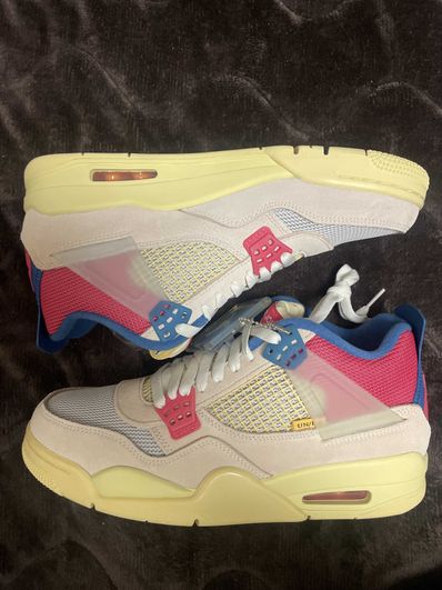 UNION × Nike Air Jordan 4 SP "Guava Ice/Light Fusion Red"