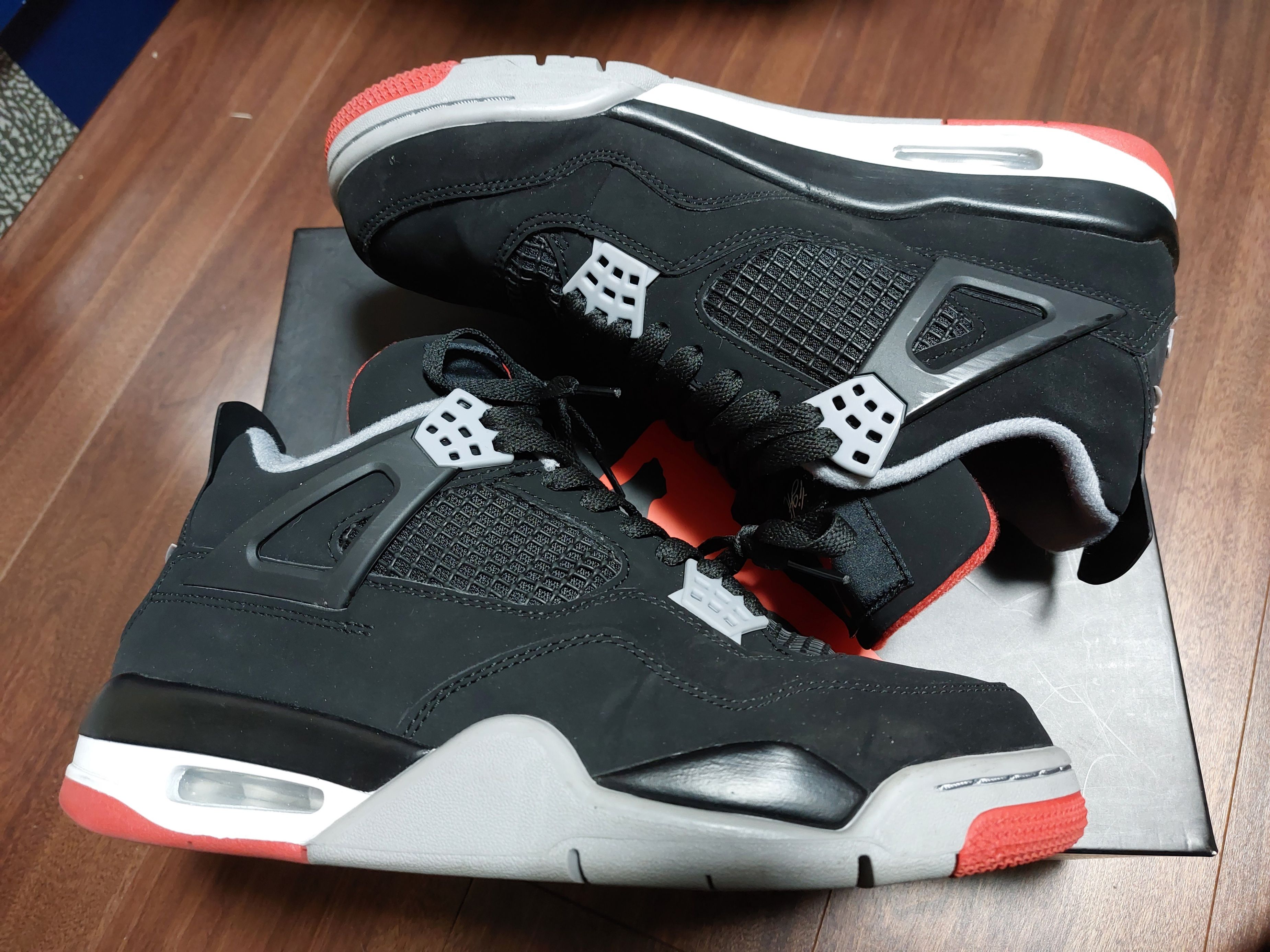 Nike Air Jordan 4 Retro "Bred" (2019)
