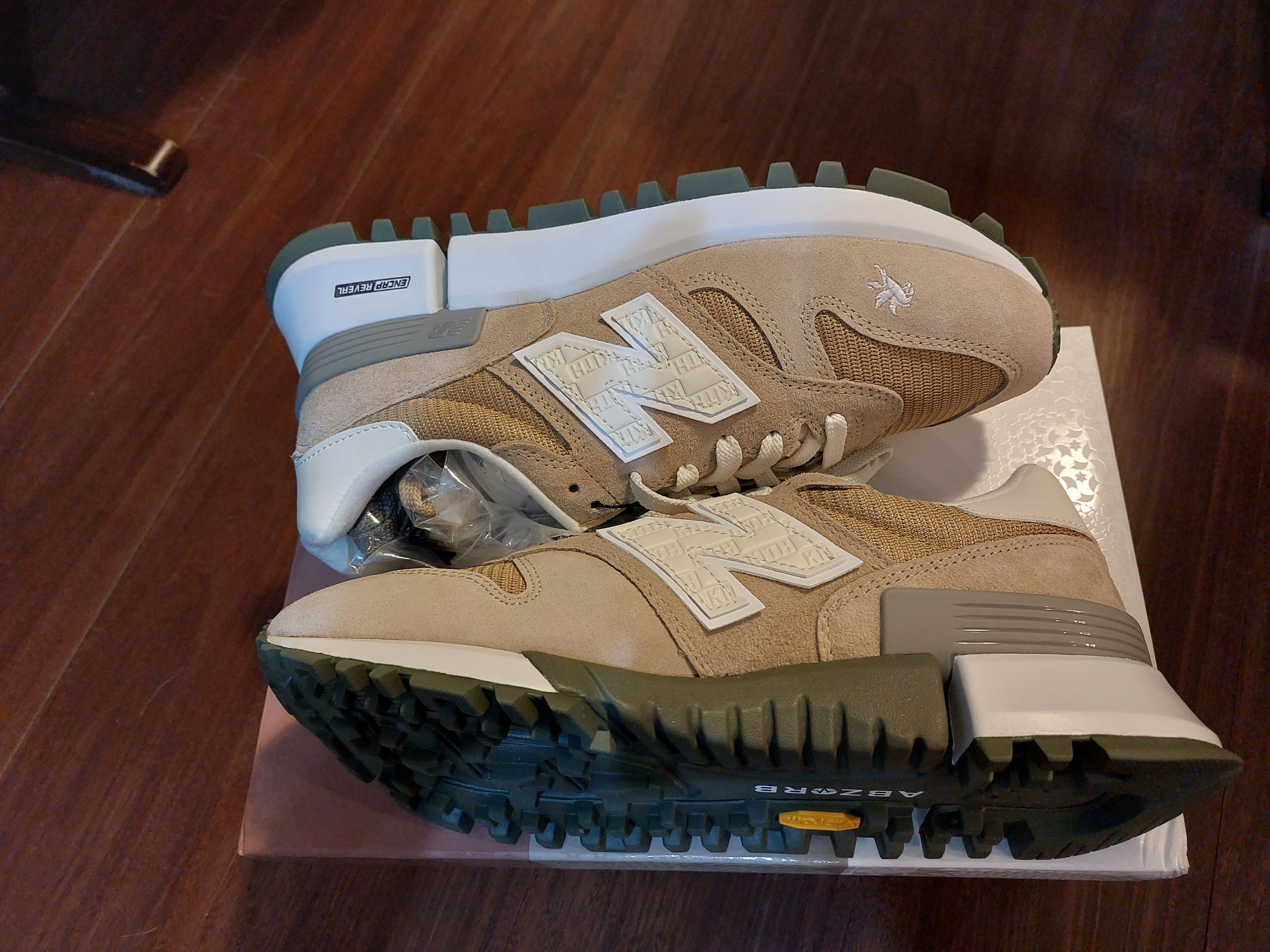 KITH × New Balance RC1300 10th Anniversary "White Pepper"