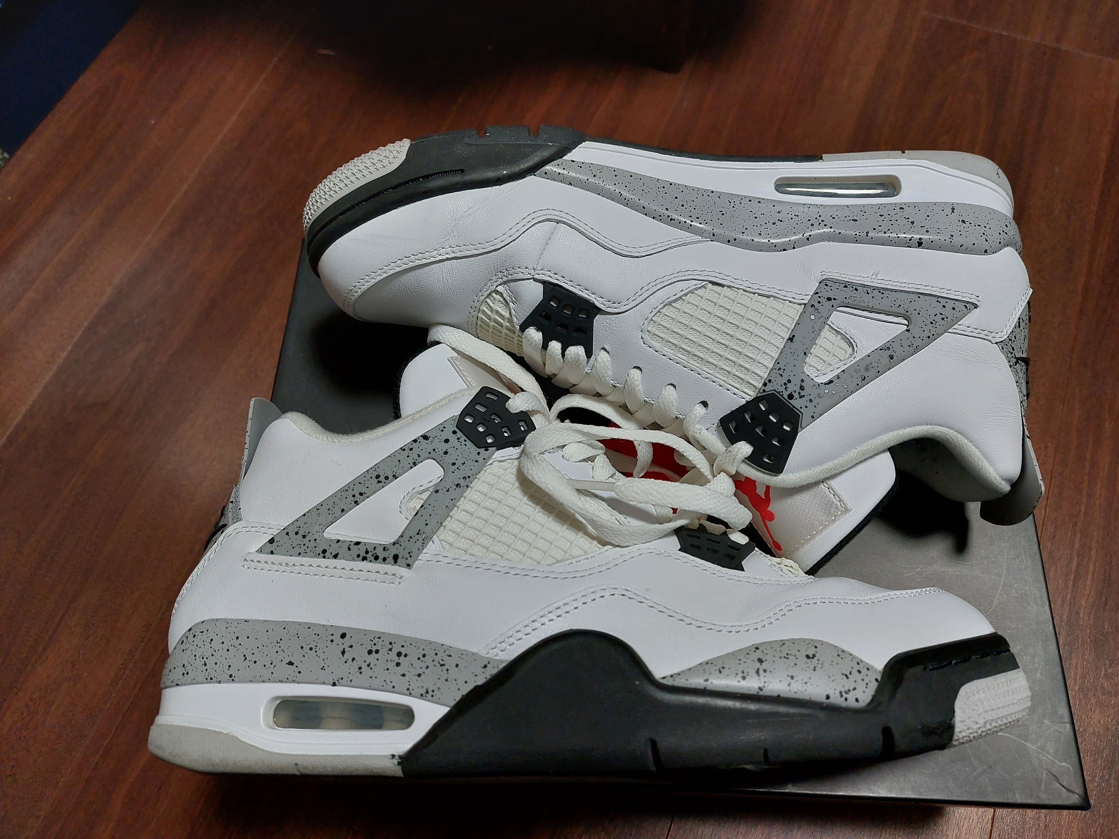 Nike Air Jordan 4 Retro "White Cement" (2016)