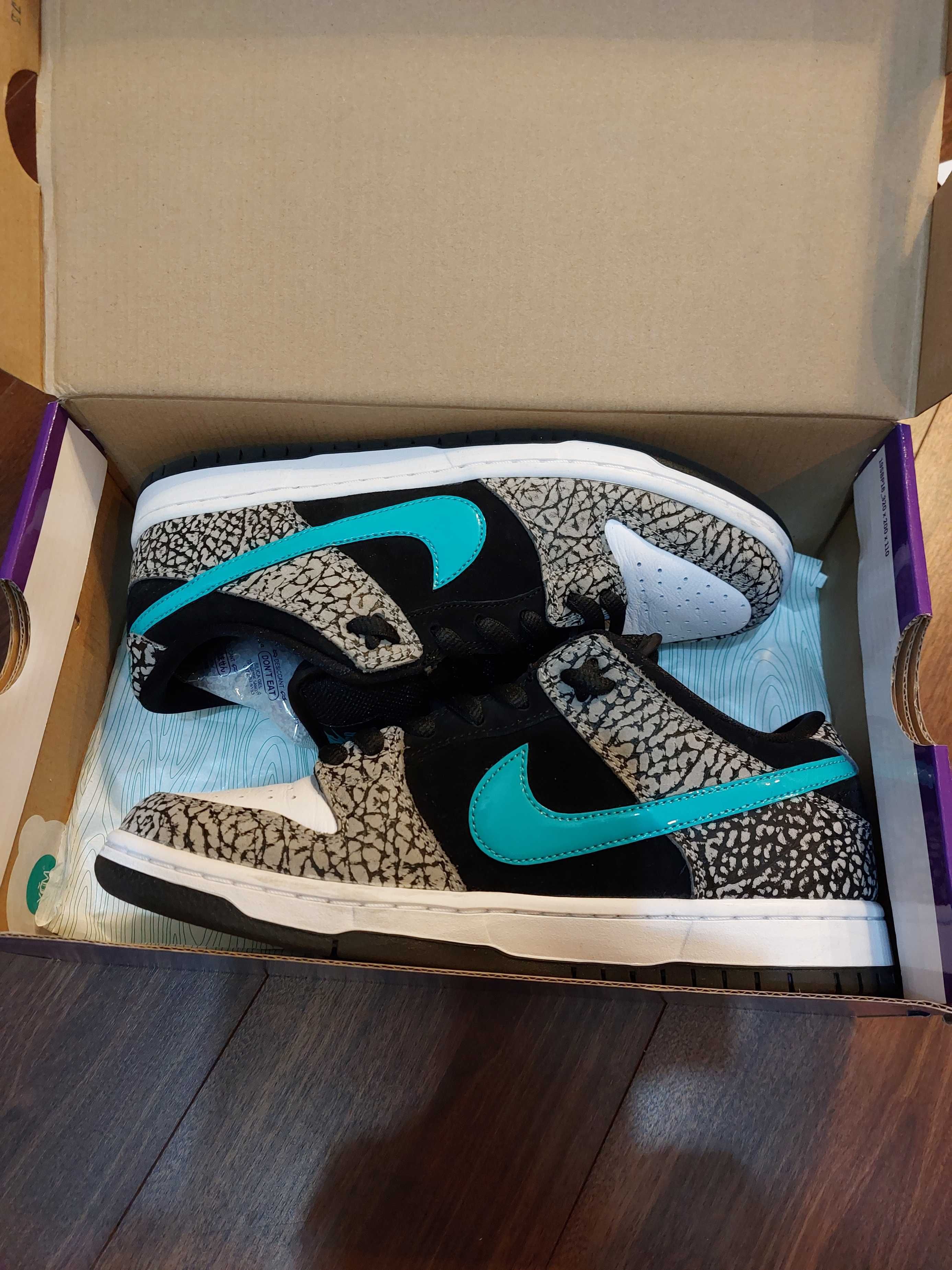 Nike SB Dunk Low "Elephant/Safari"