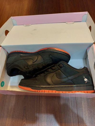 Nike SB Dunk Low TRD QS "Black Pigeon"