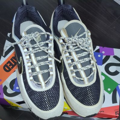 UNDEFEATED × Nike Air Zoom Spiridon "Phantom"