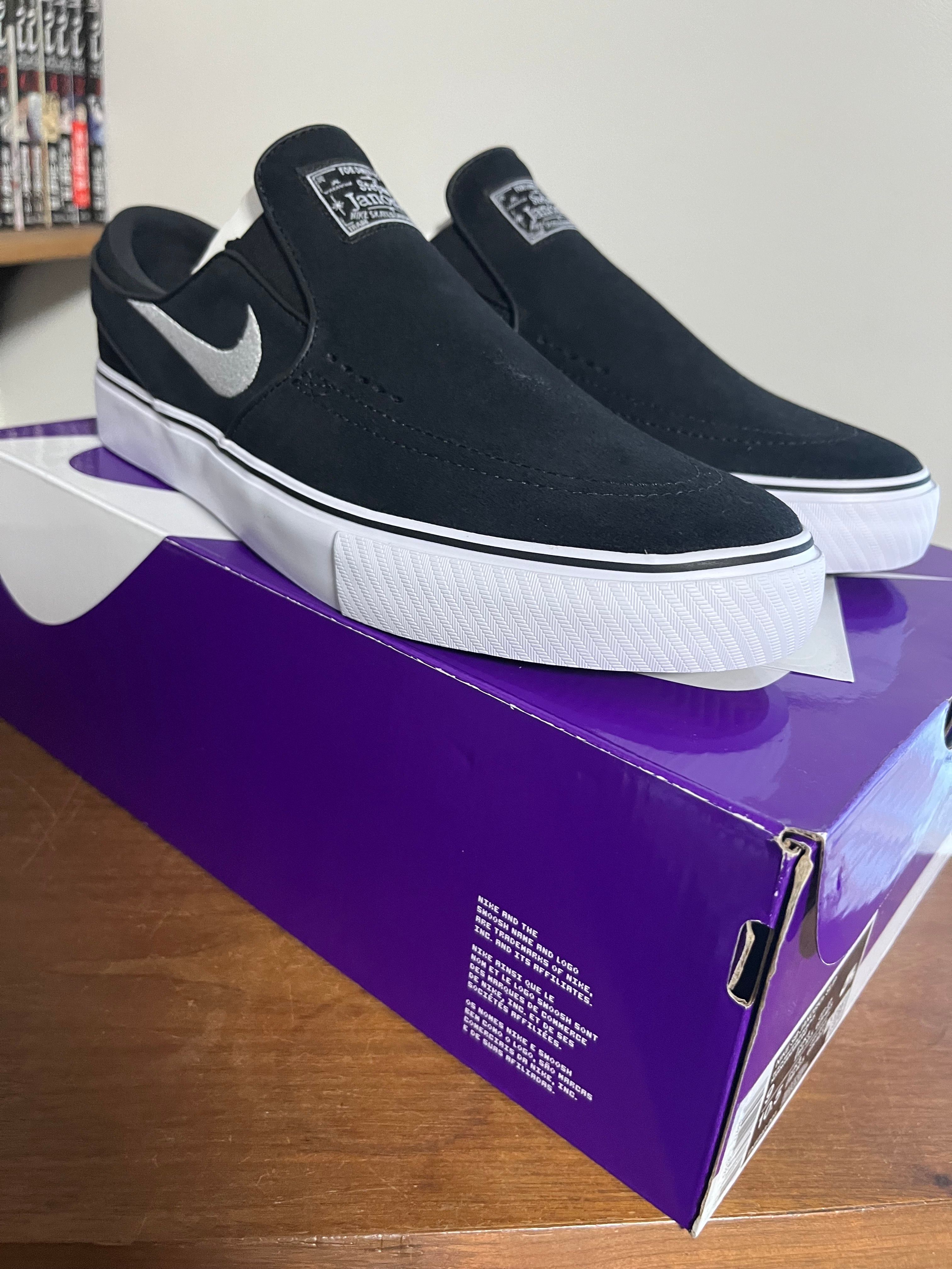 ナイキ SB ジャノスキー+ スリップ "ブラック/ホワイト"