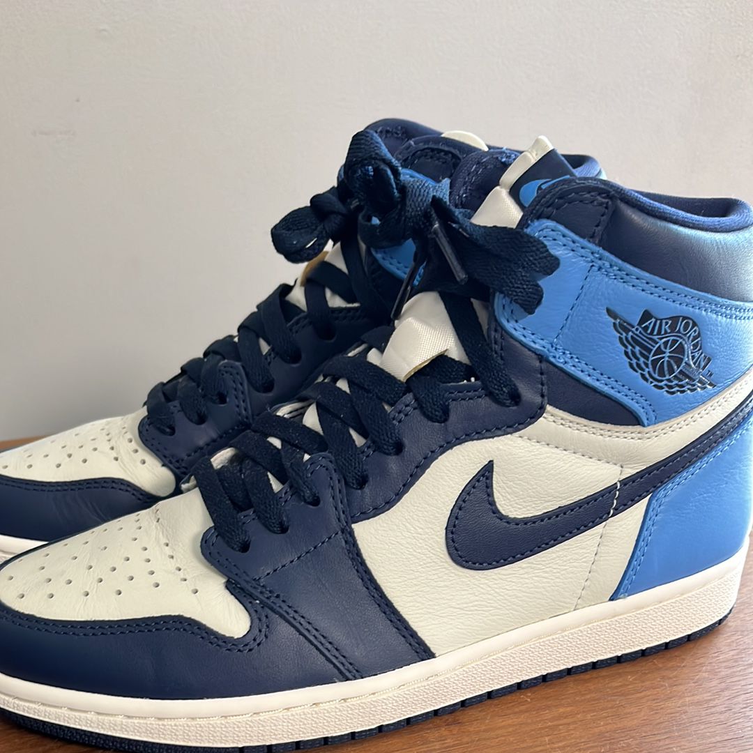 Nike Air Jordan 1 Retro High OG "Obsidian/University Blue"