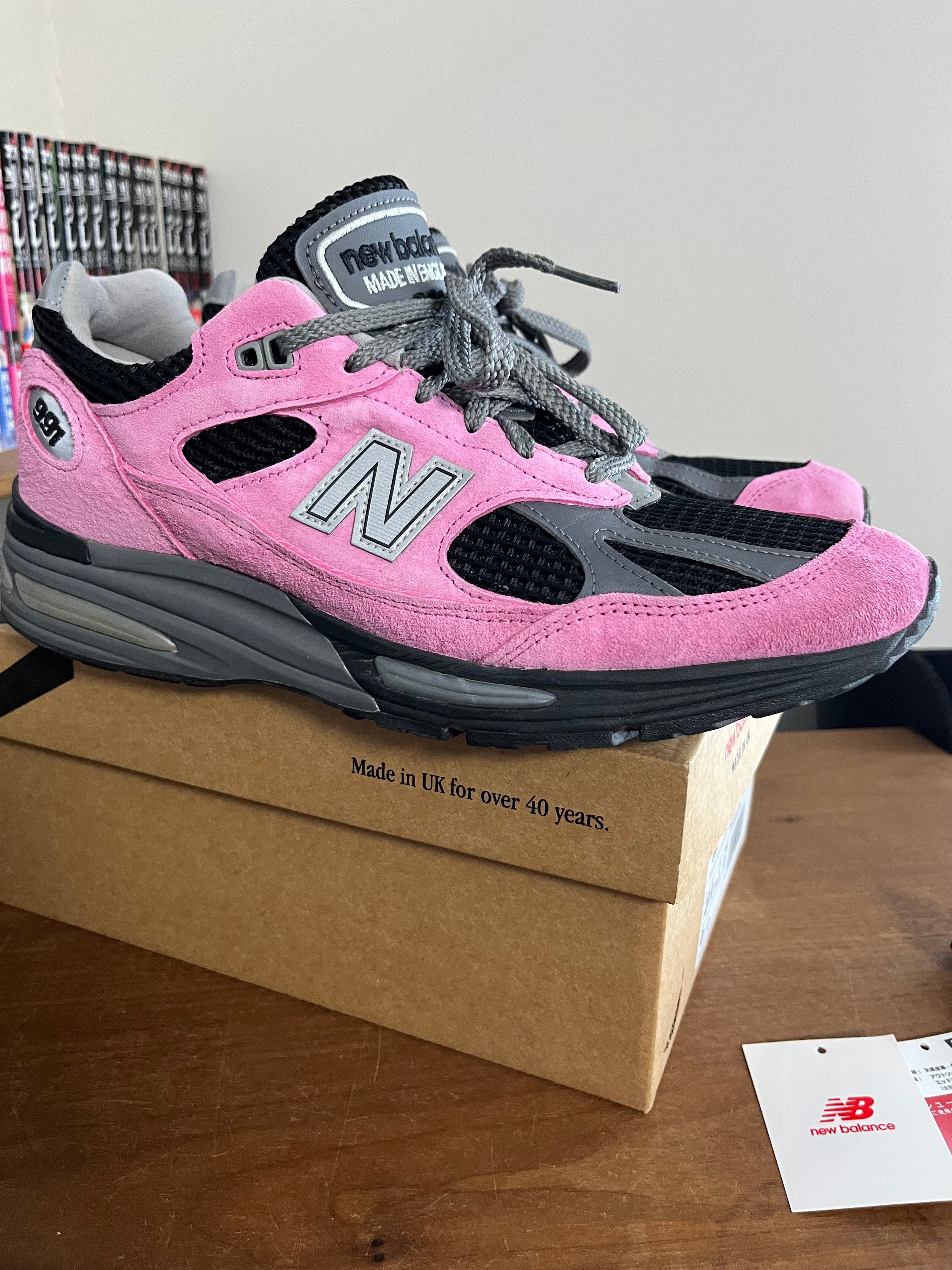 New Balance 991V2 "Black/Pink" (Japan Exclusive)