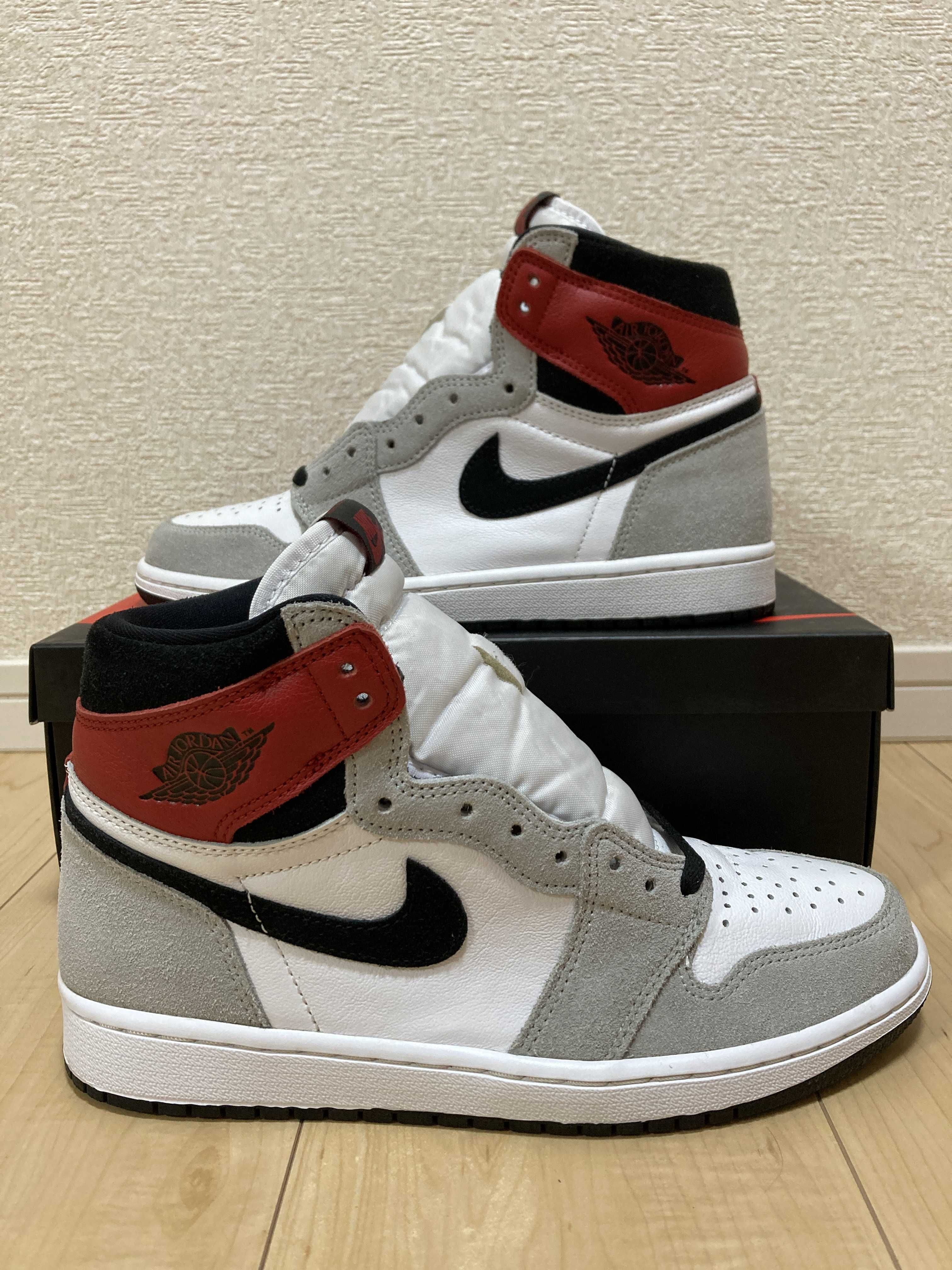 Nike Air Jordan 1 High OG "White/Black/Light Smoke Grey"