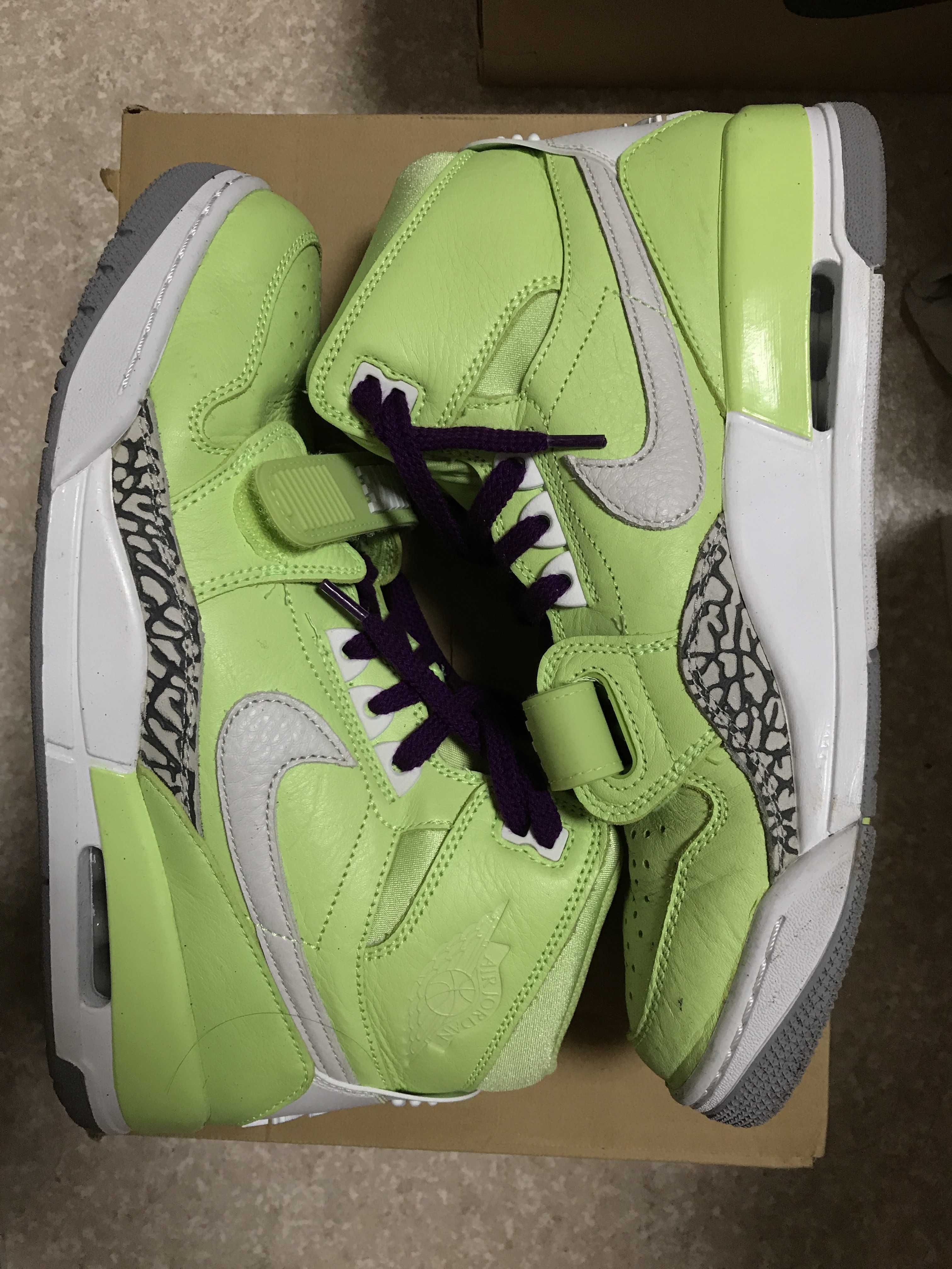 DON C × NIKE JORDAN LEGACY 312 "GHOST GREEN"