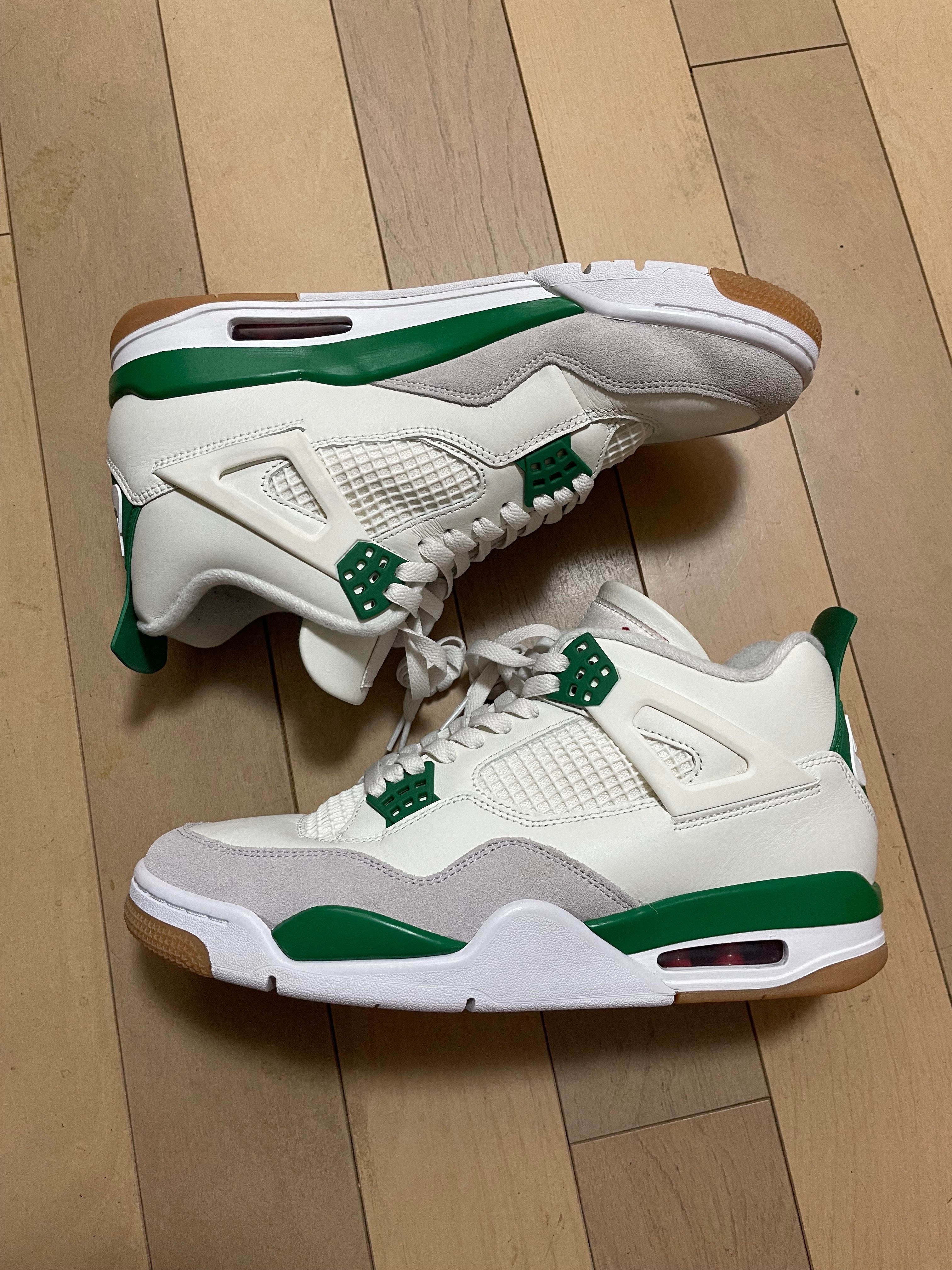 Nike SB × Air Jordan 4 Retro SP "Pine Green"