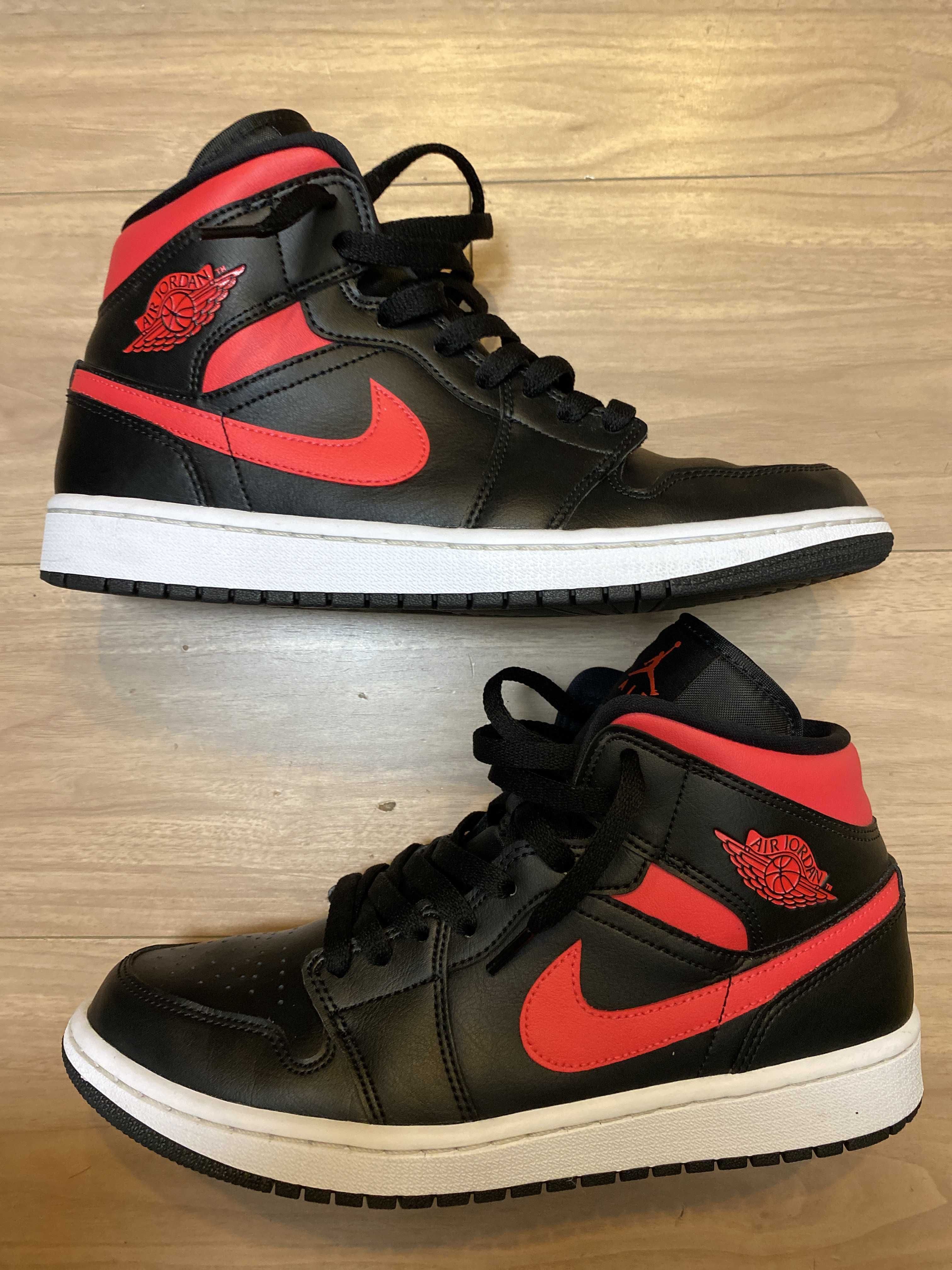 NIKE Women's AIR JORDAN 1 MID "BLACK/SIREN RED/WHITE"