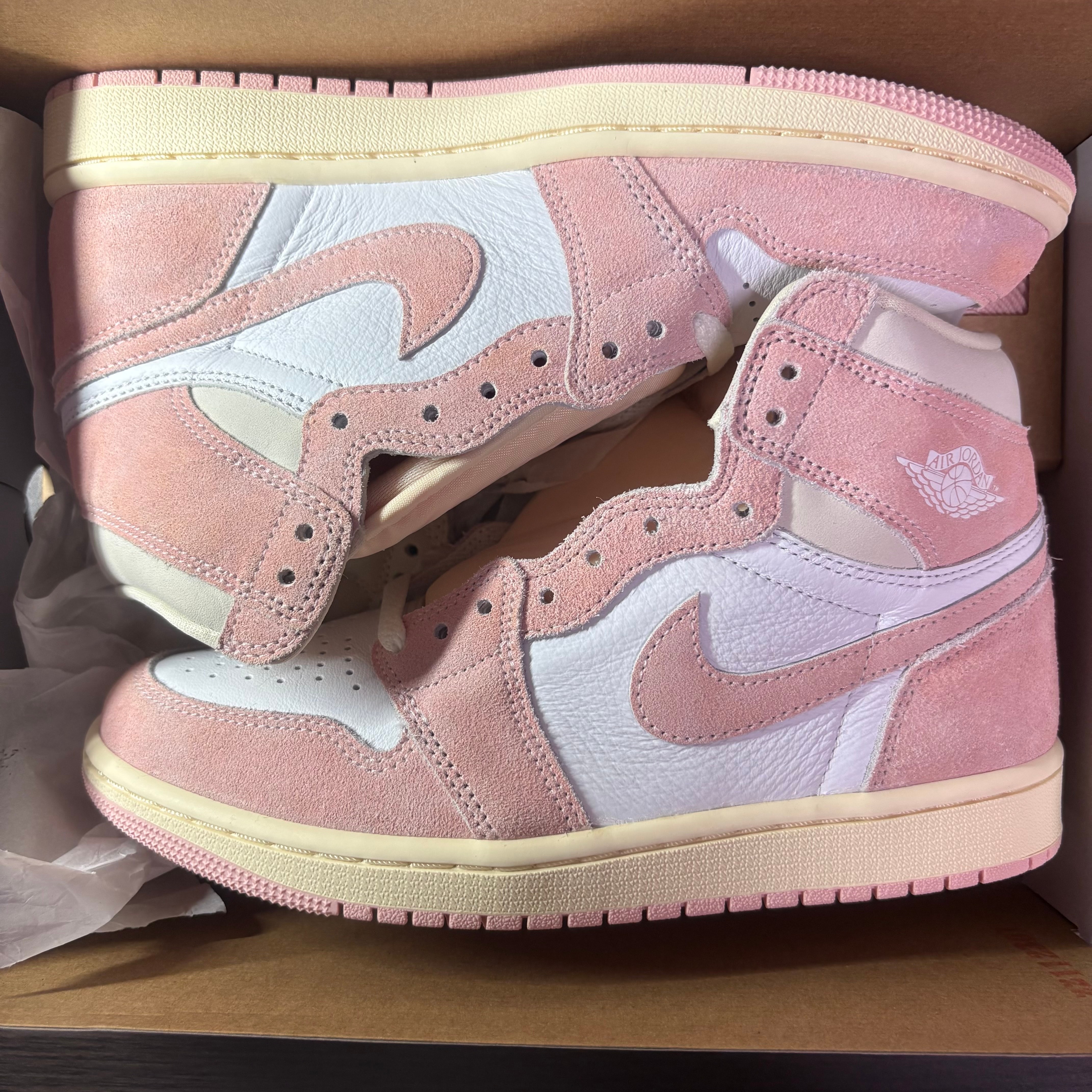 Nike Women's Air Jordan 1 Retro High OG "Washed Pink"