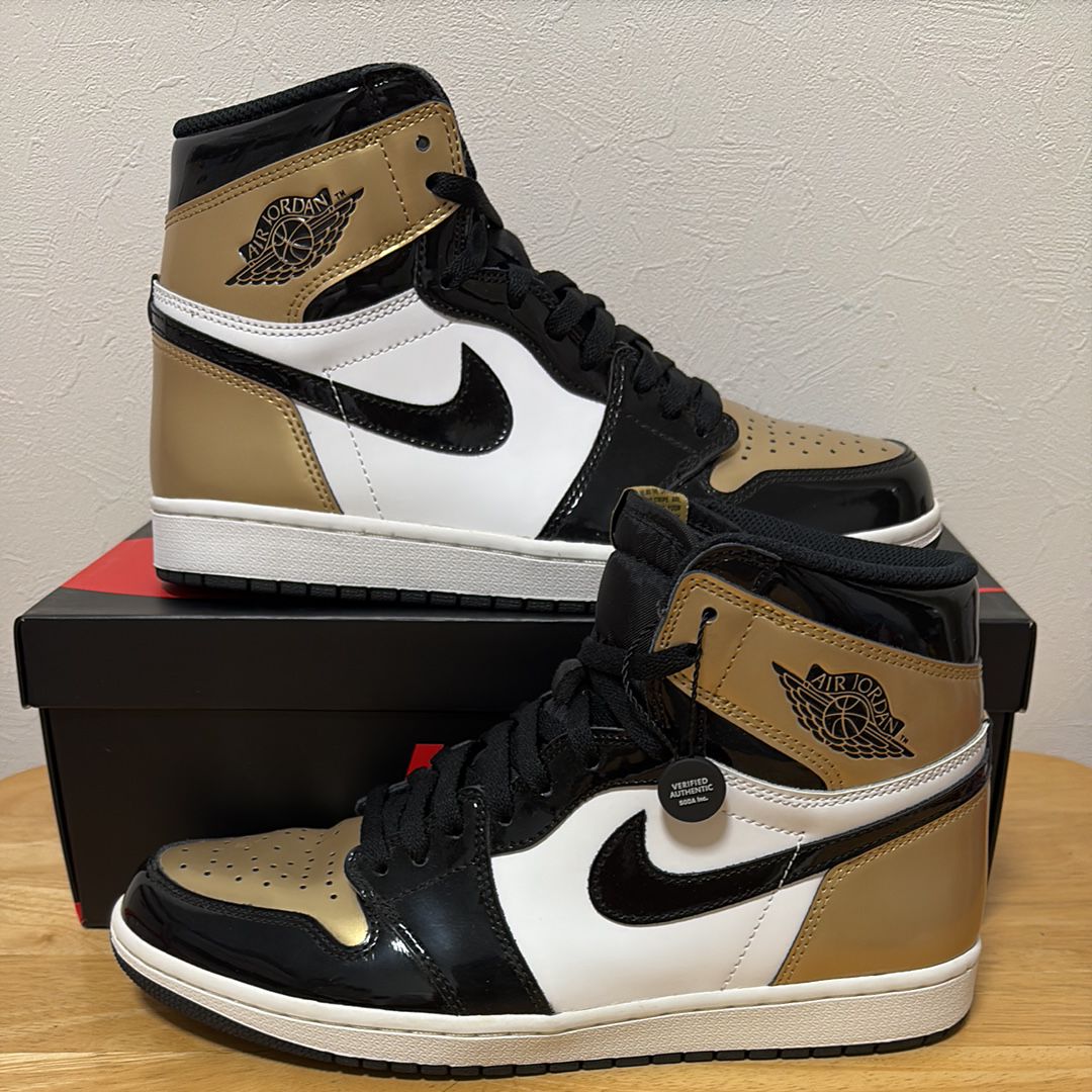 Nike Air Jordan 1 Retro High OG NRG "Gold Toe"