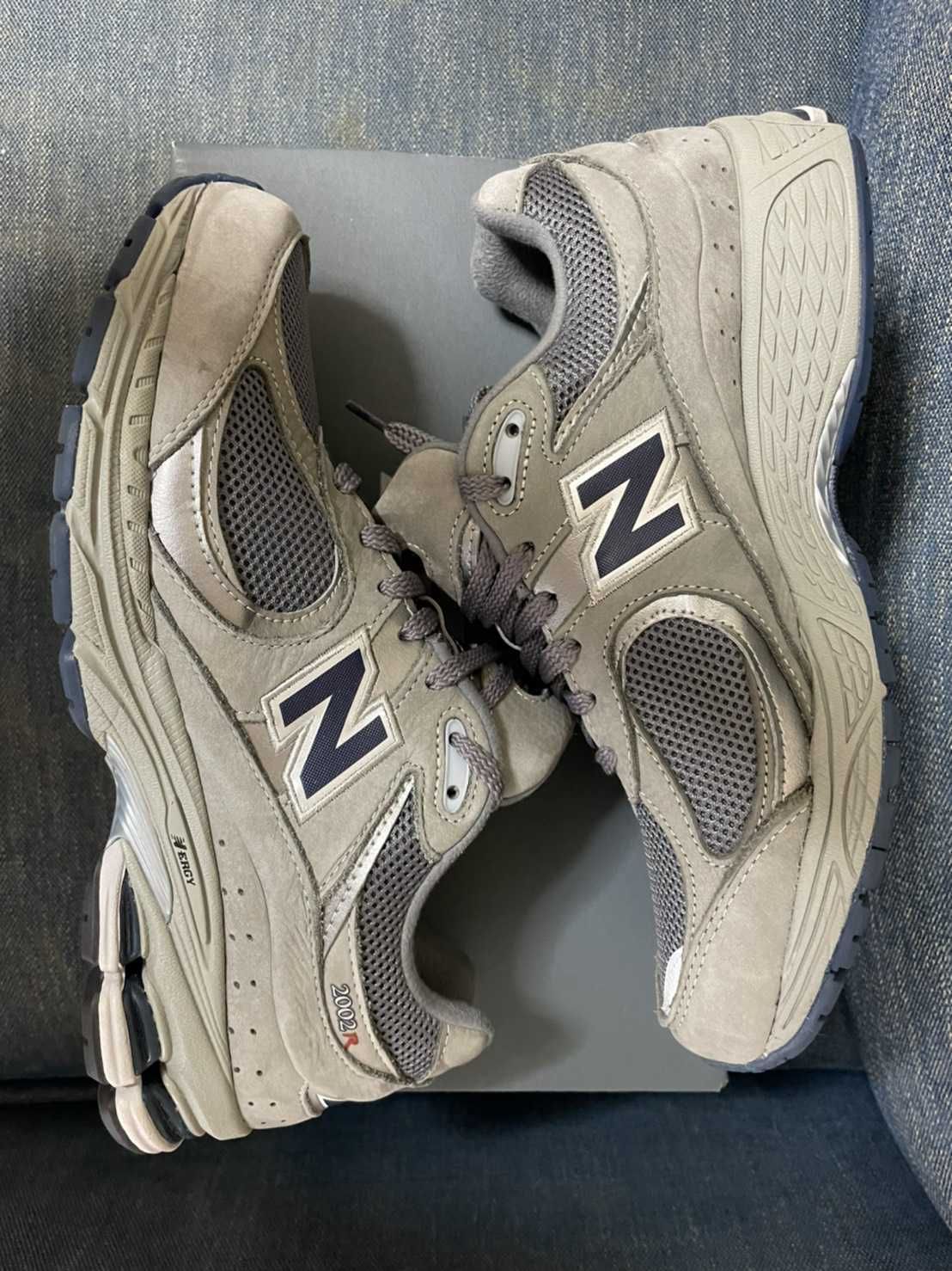 New Balance 2002R "Gray"