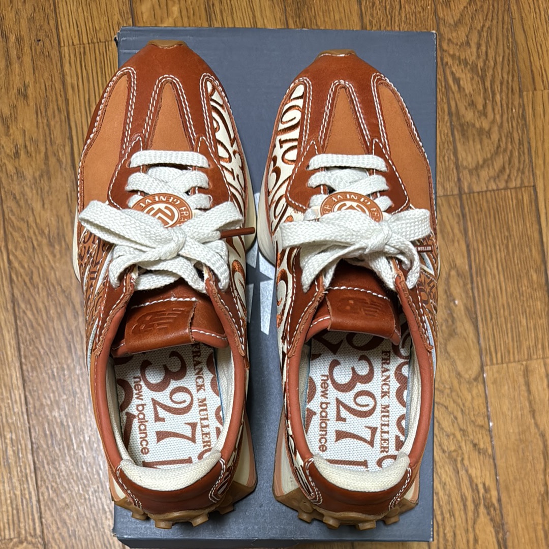フランク・ミュラー × ニューバランス 327 "ブラウン"
