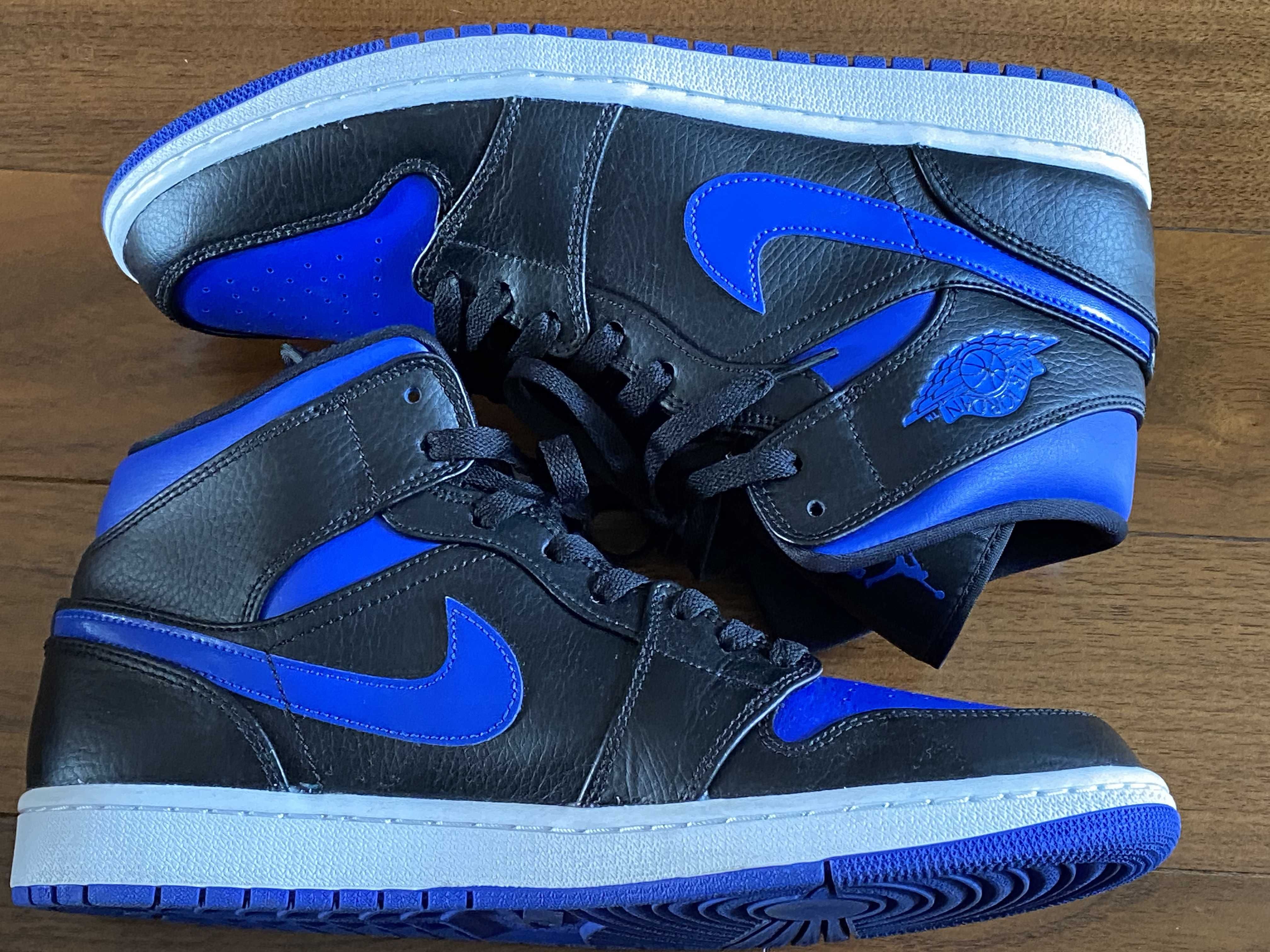 Nike Air Jordan 1 Mid "Hyper Royal"