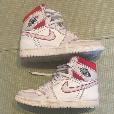 Nike Air Jordan 1 Retro High OG "Sail/University Red"