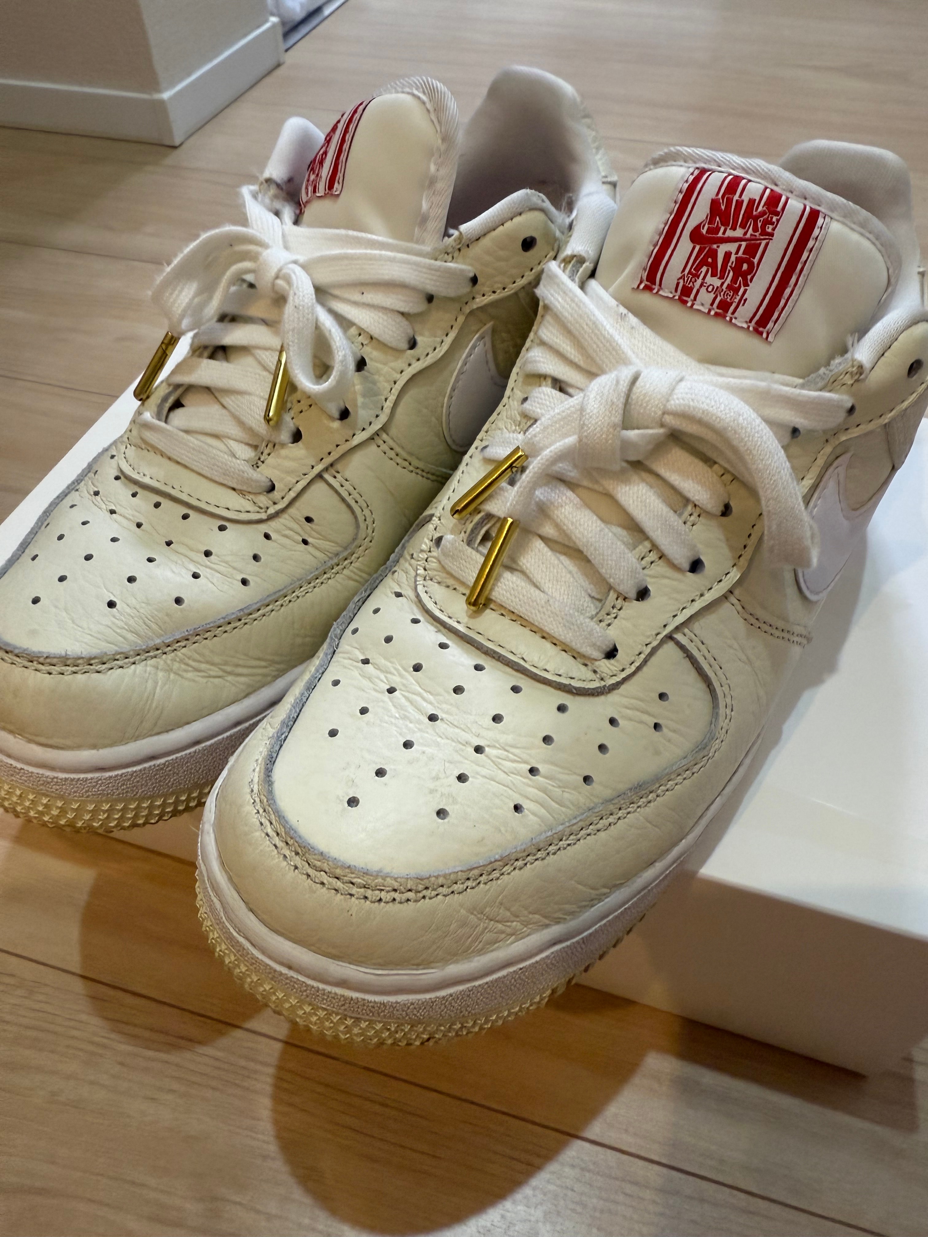 Nike Air Force 1 新品 NIKE WMNS AIR FORCE 1 '07 SE PHOTON DUST/TEAM RED-SUMMIT