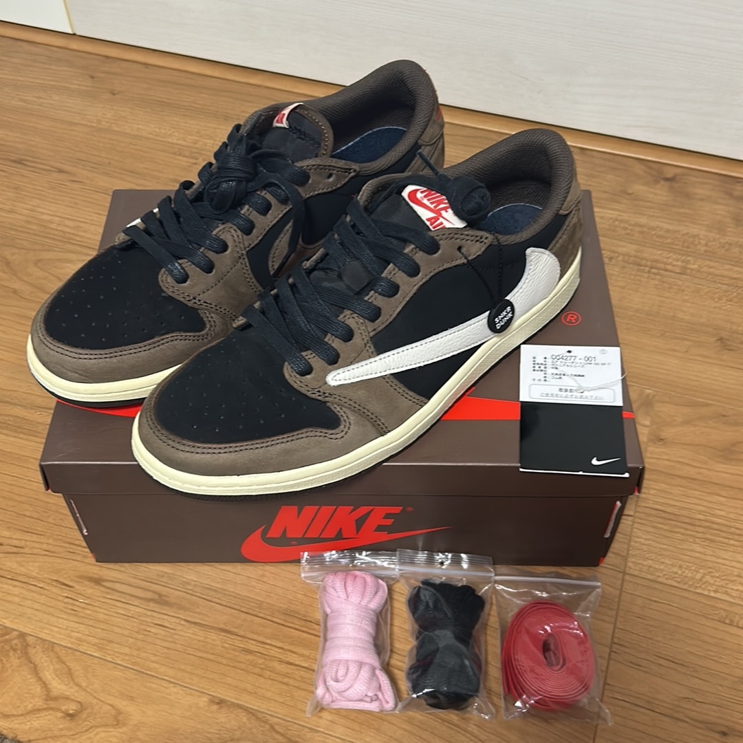 Travis Scott × Nike Air Jordan 1 Low OG SP-T "Black/Dark Mocha"