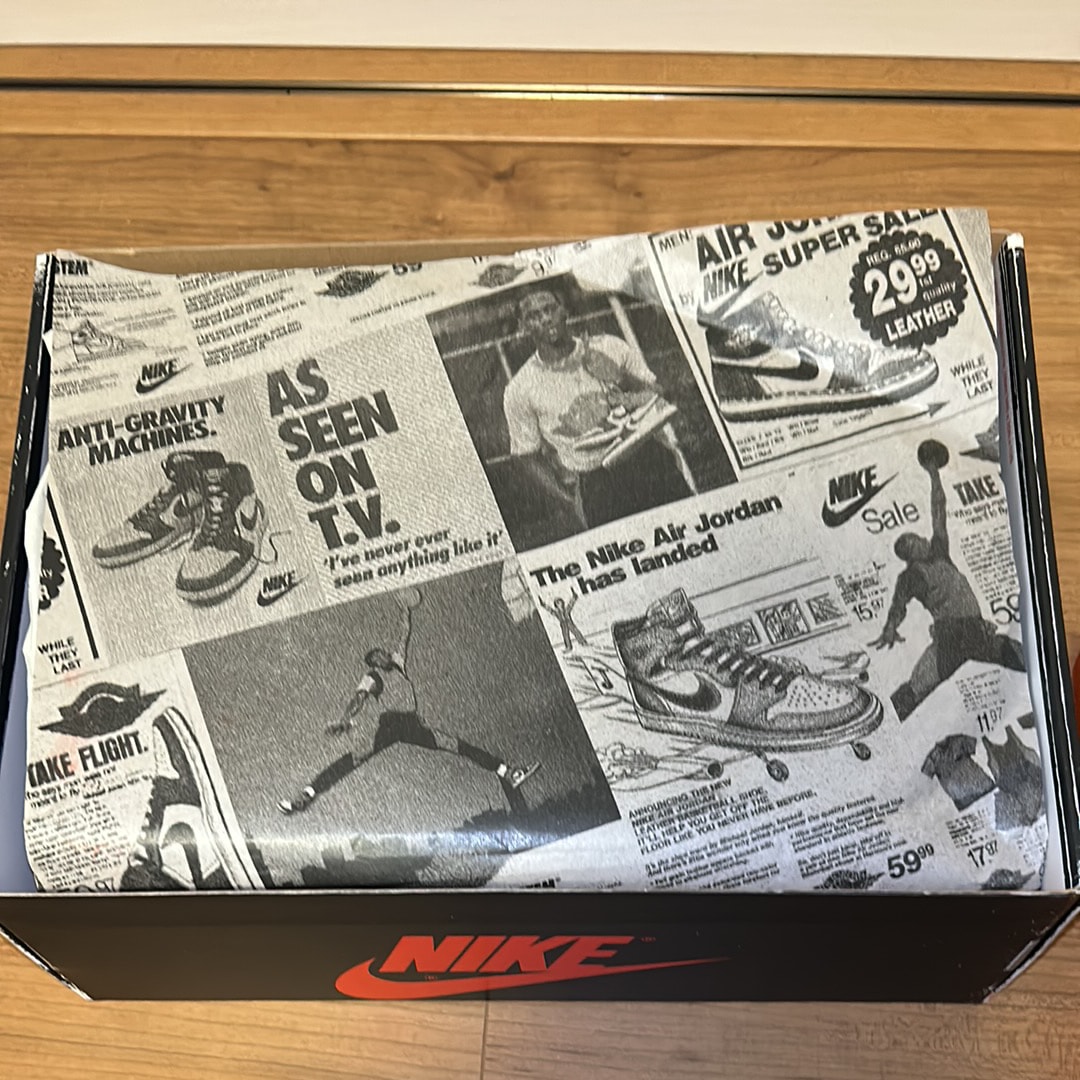 Nike Air Jordan 1 High OG "Lost & Found/Chicago"