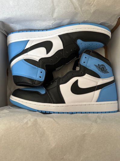 Nike Air Jordan 1 Retro High OG "University Blue/UNC Toe"
