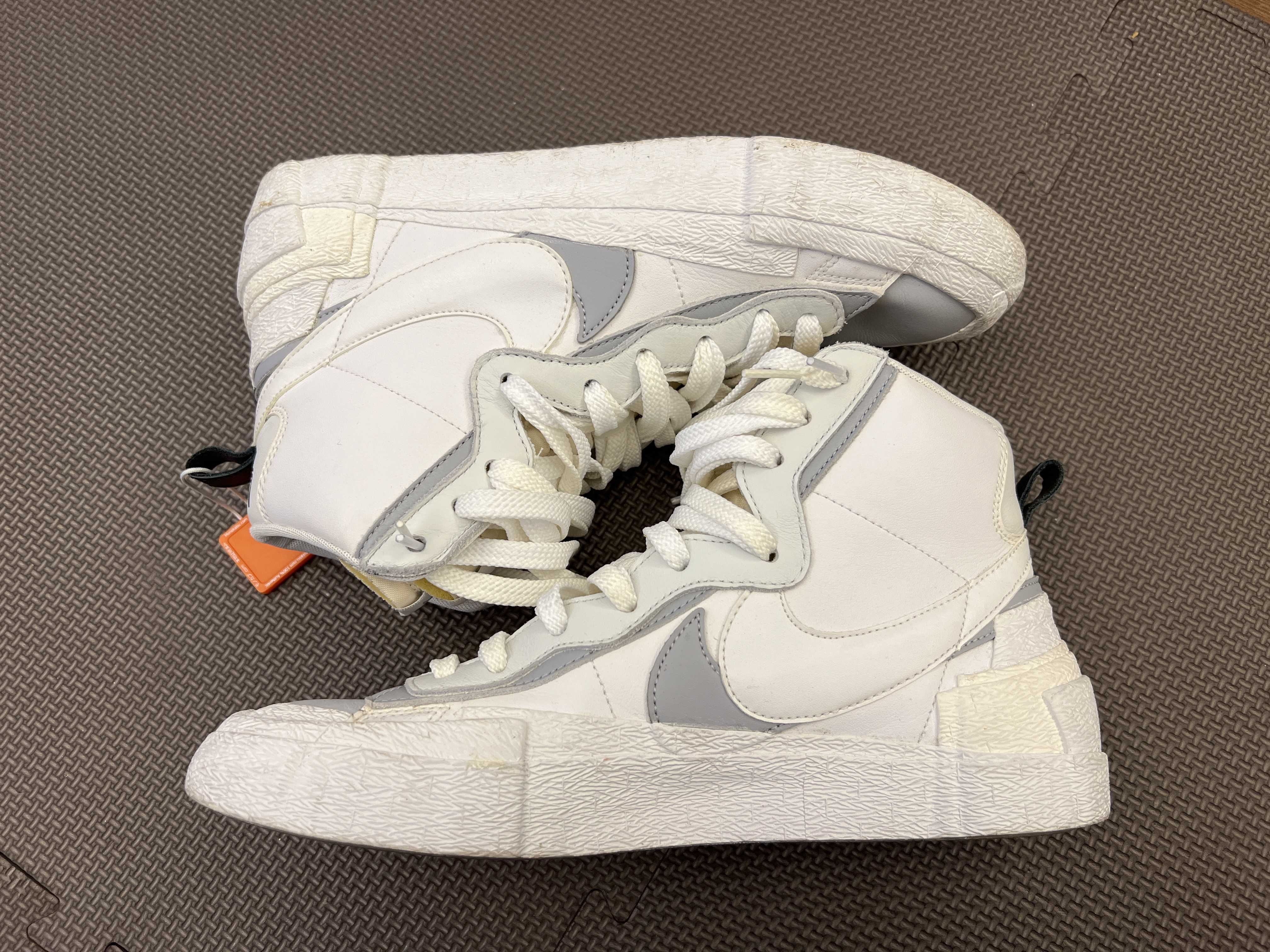 sacai × NIKE BLAZER MID "WHITE/WOLF GREY"
