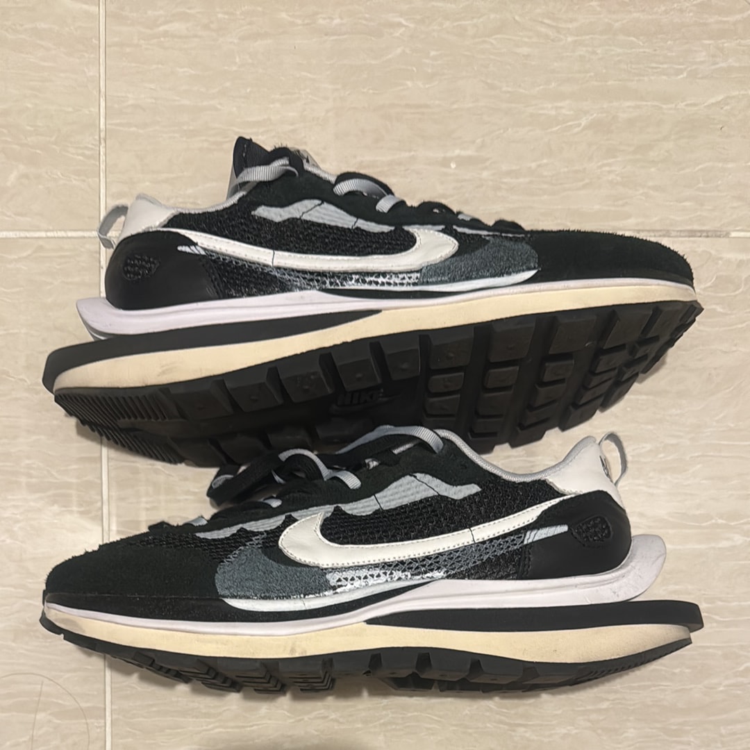 sacai × Nike Vapor Waffle "Black and White"