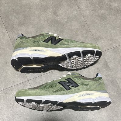 JJJJound × New Balance 990V3 "Green"
