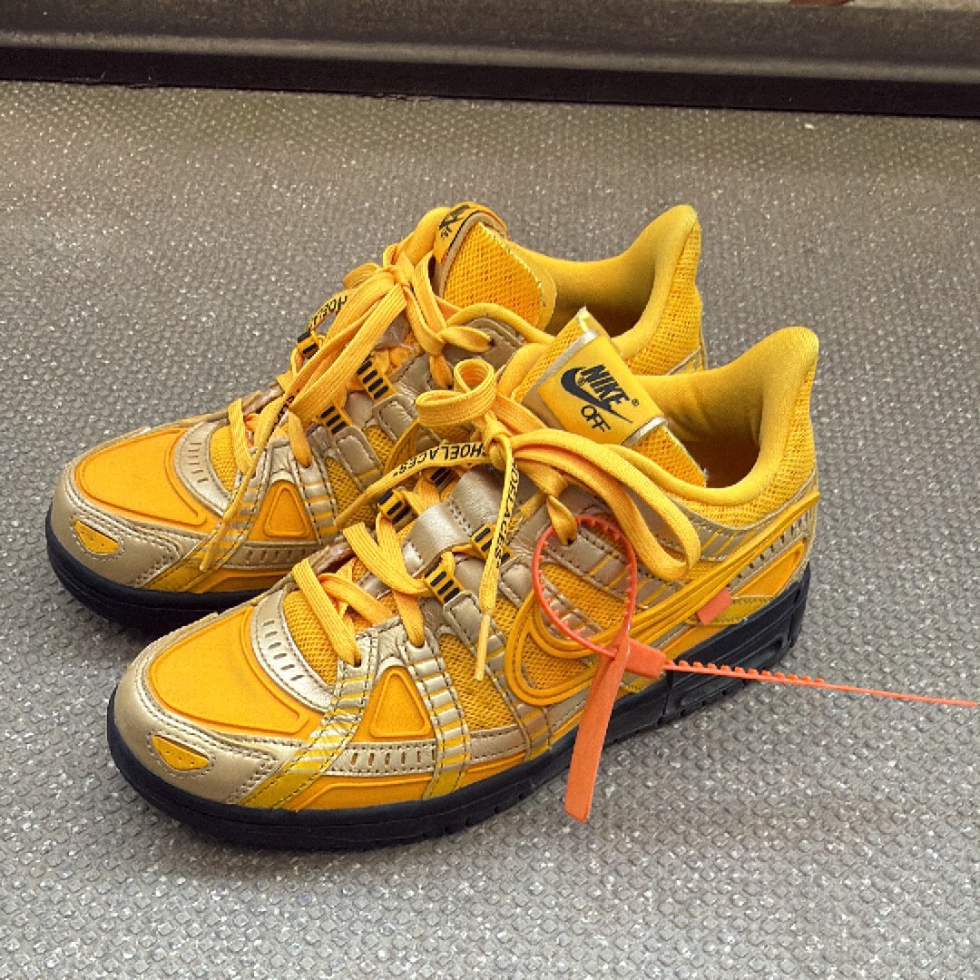 Off-White × Nike Air Rubber Dunk "University Gold"