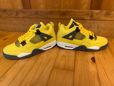 Nike Air Jordan 4 "Tour Yellow"