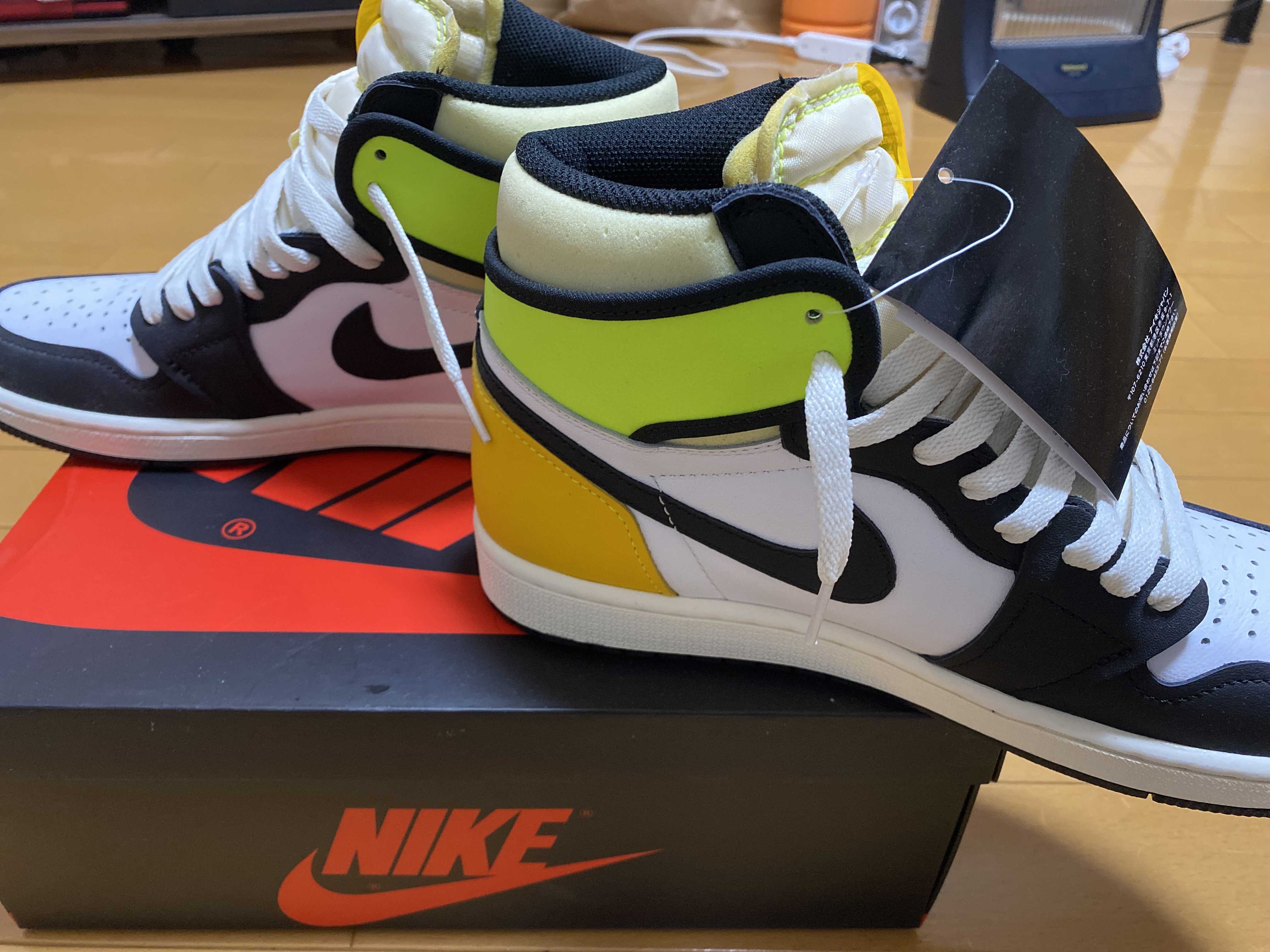 Nike Air Jordan 1 High OG "Volt Gold"
