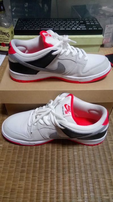 Nike SB Dunk Low "Infrared"