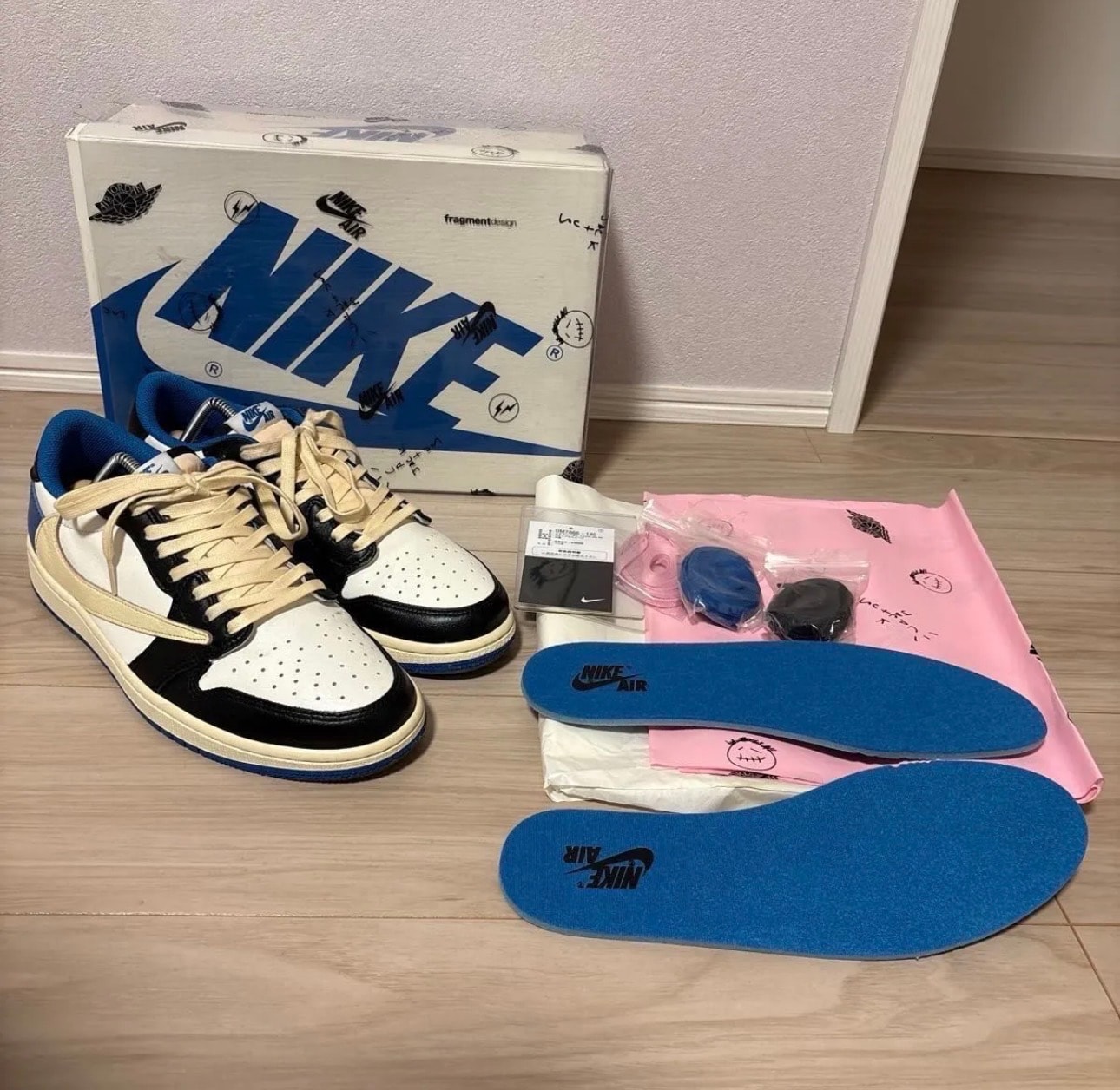 Travis Scott × fragment design × Nike Air Jordan 1 Low OG SP "Military Blue"