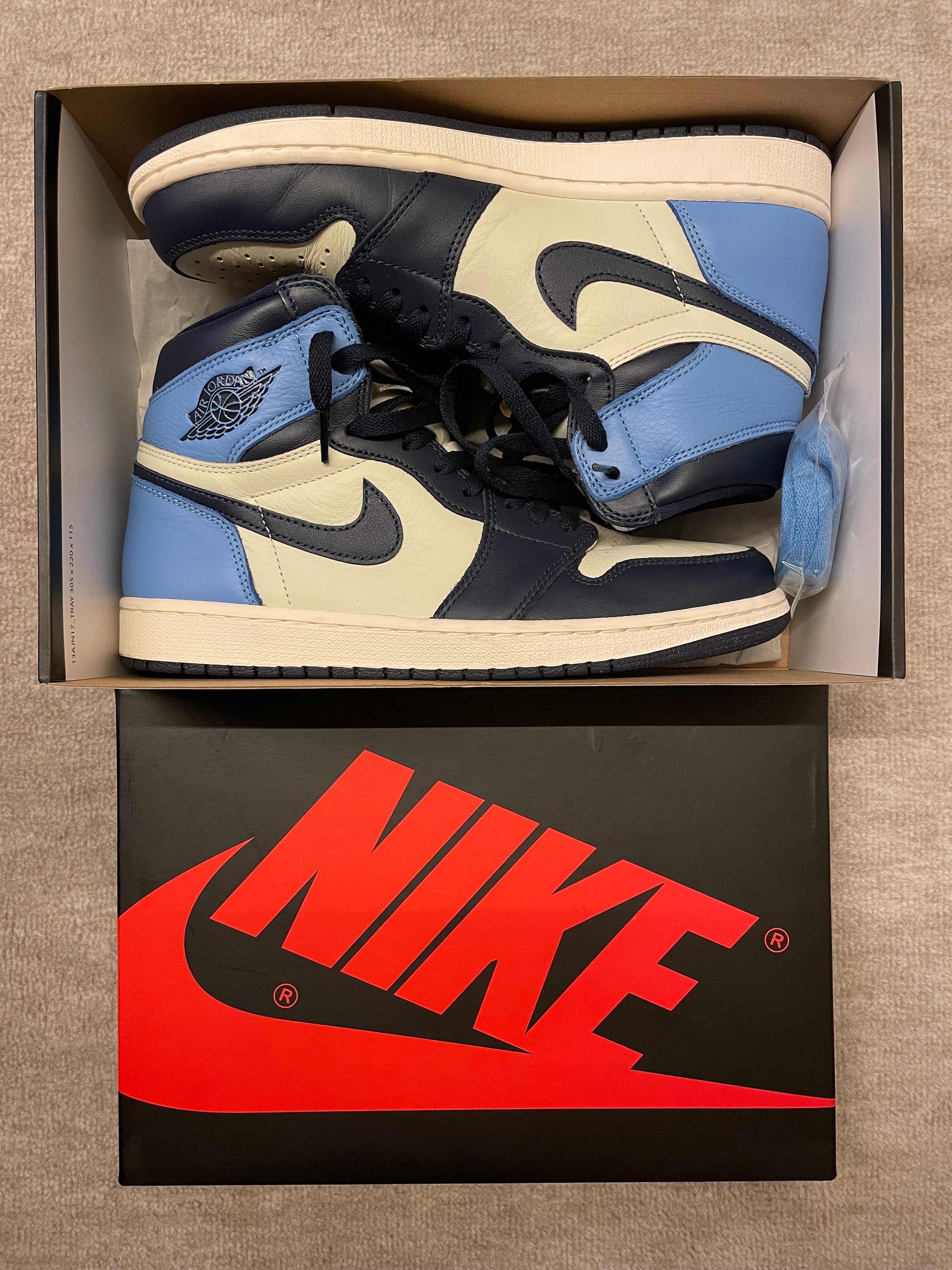 Nike Air Jordan 1 Retro High OG "Obsidian/University Blue"