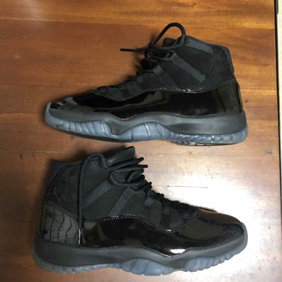 Nike Air Jordan 11 "Cap and Gown"