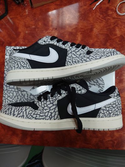 Nike Air Jordan 1 Retro Low OG "Black Cement"