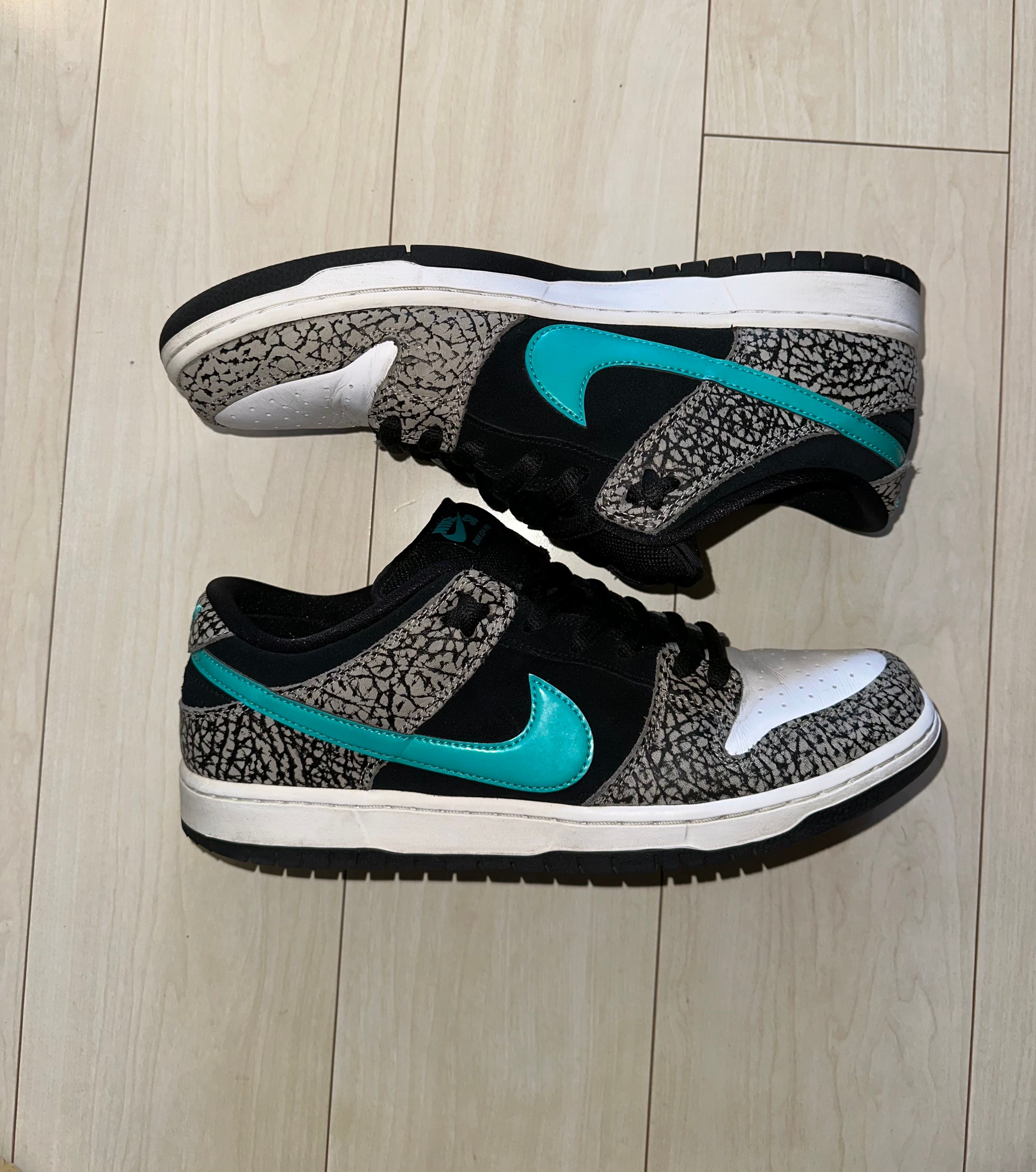 Nike SB Dunk Low "Elephant/Safari"