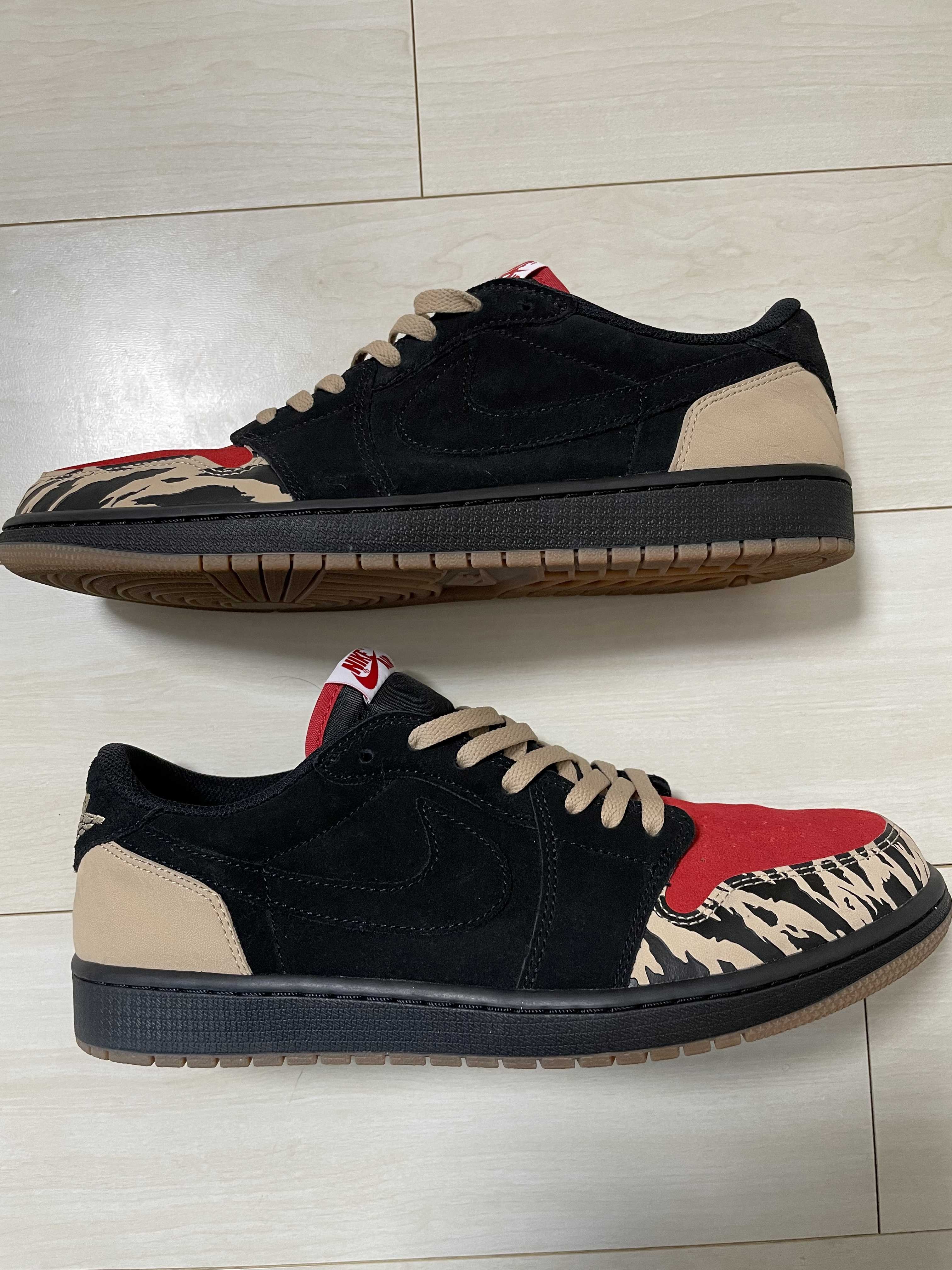 Sole Fly × Nike Air Jordan 1 Low "Black and Sport Red"