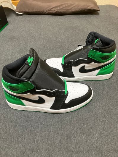 Nike Air Jordan 1 Retro High OG "Celtics/Black and Lucky Green" (2023)