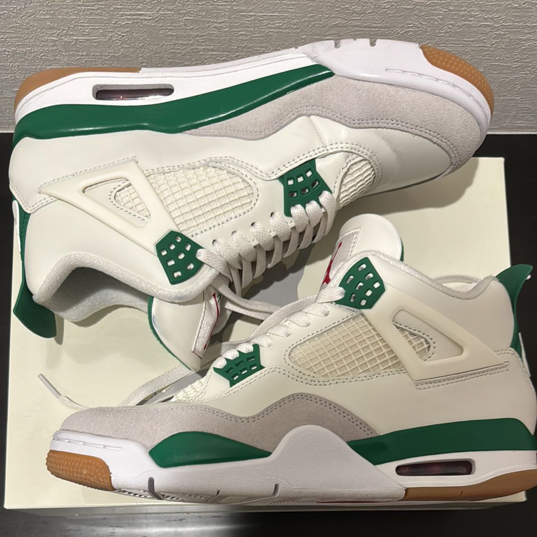 Nike SB × Air Jordan 4 Retro SP "Pine Green"