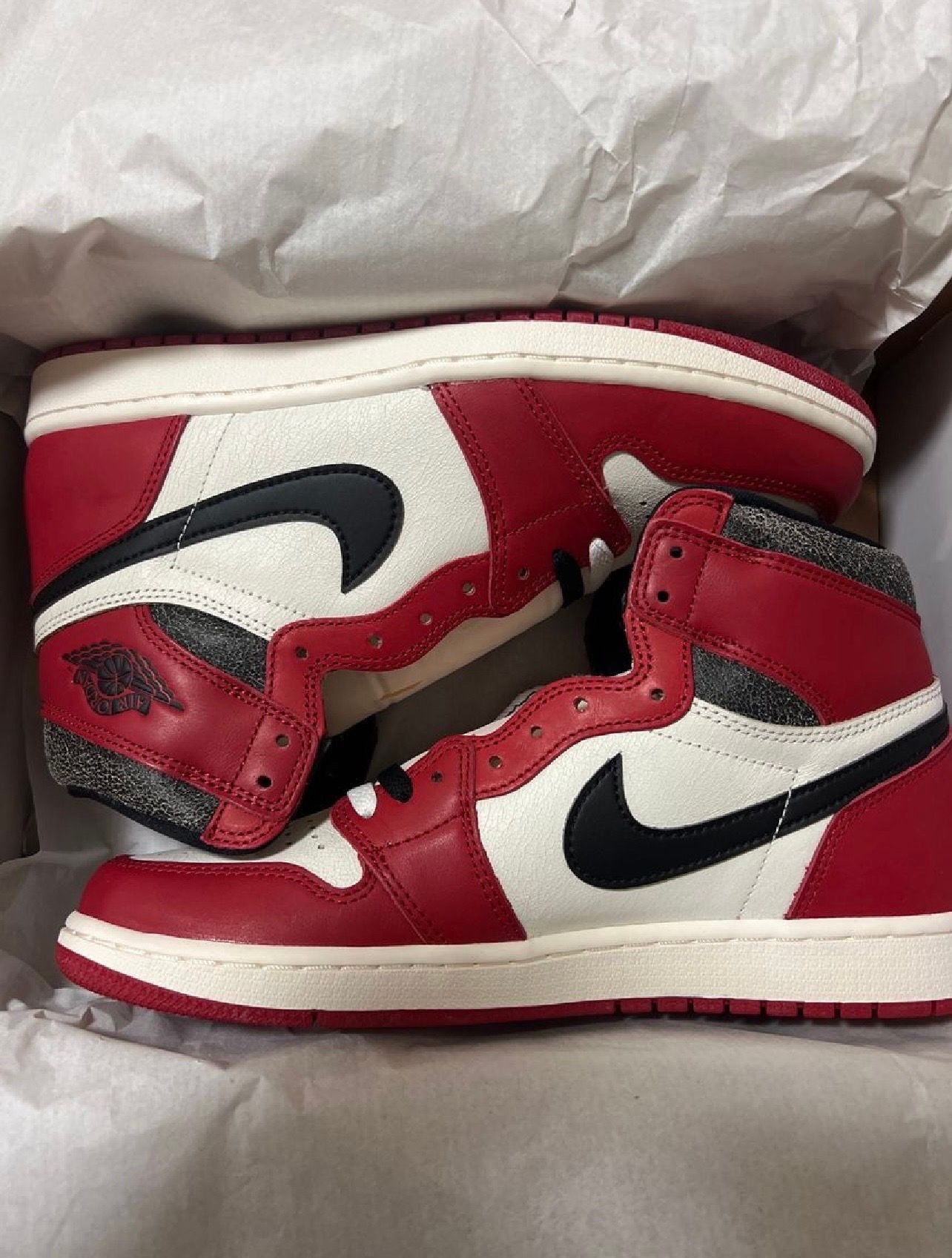 Nike Air Jordan 1 High OG "Lost & Found/Chicago"