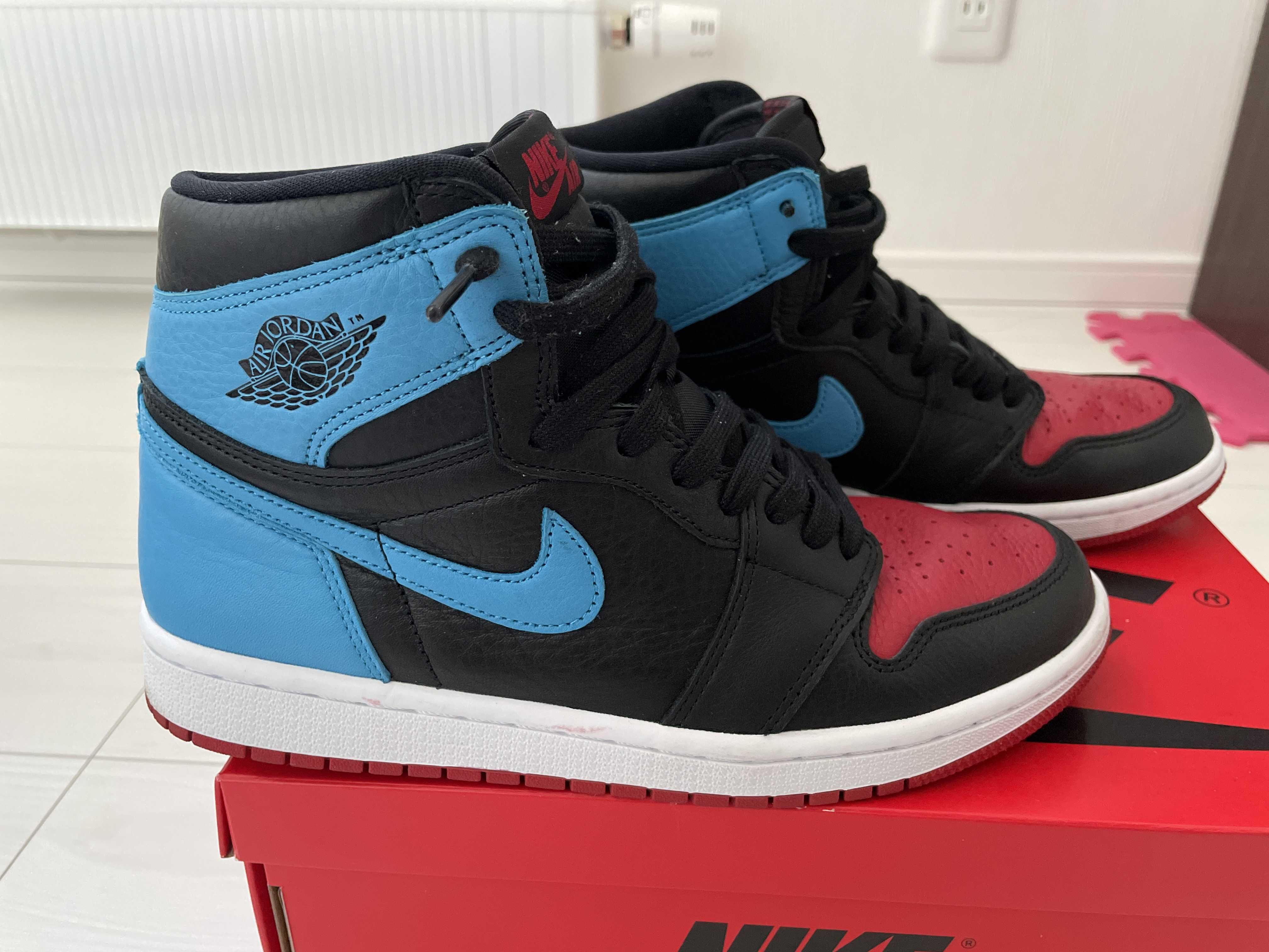 Nike Women's Air Jordan 1 High OG "UNC to Chicago"