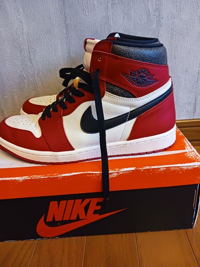 Nike Air Jordan 1 High OG "Lost & Found/Chicago"