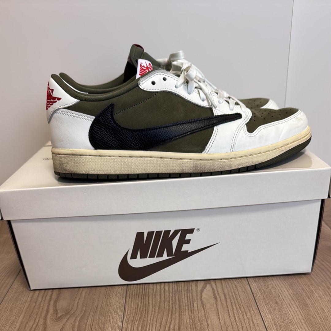 Travis Scott × Nike Air Jordan 1 Low OG SP "Reverse Olive"
