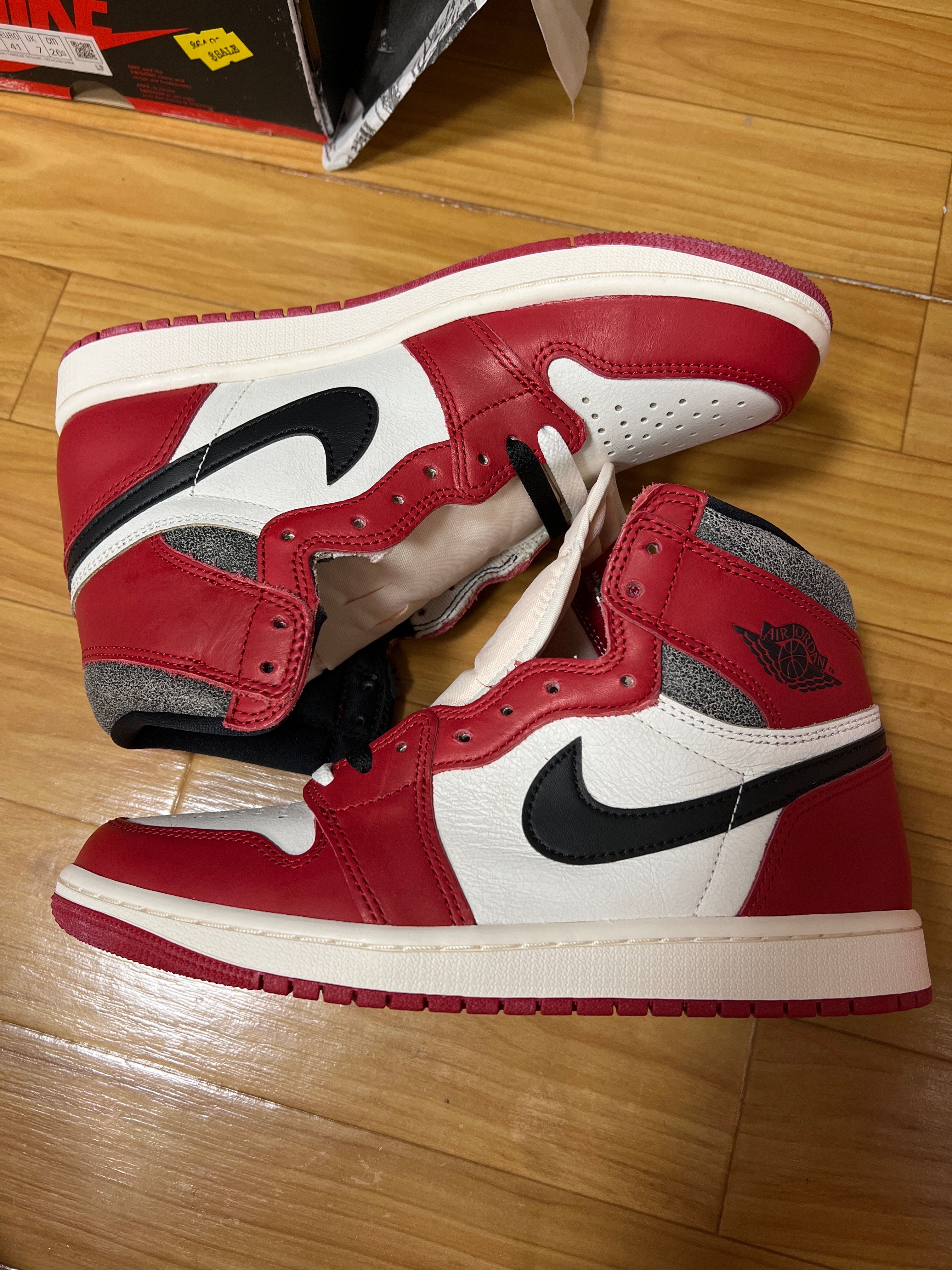 Nike Air Jordan 1 High OG "Lost & Found/Chicago"