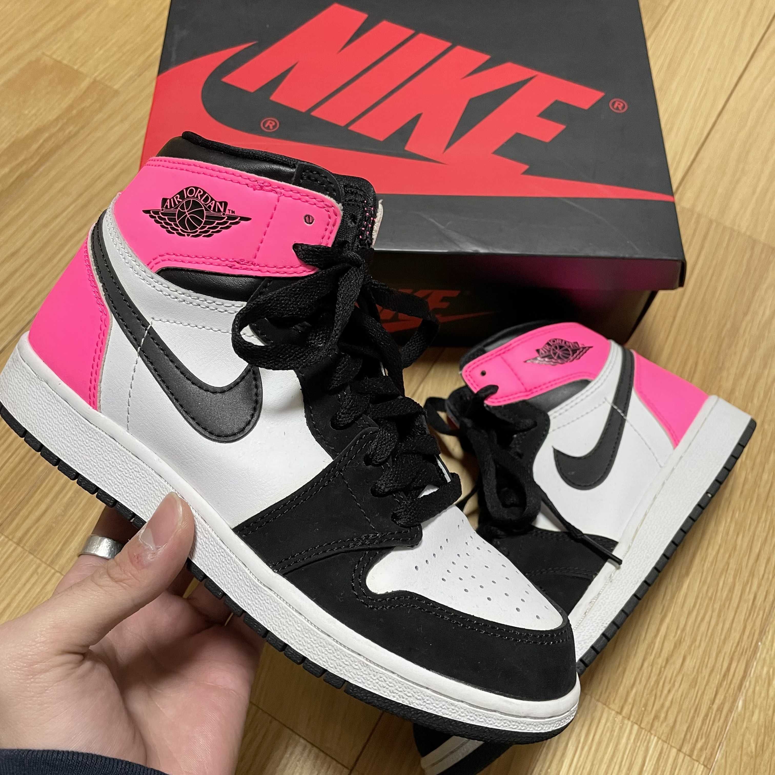 Nike Air Jordan 1 Retro High "Valentine's Day" (2017)