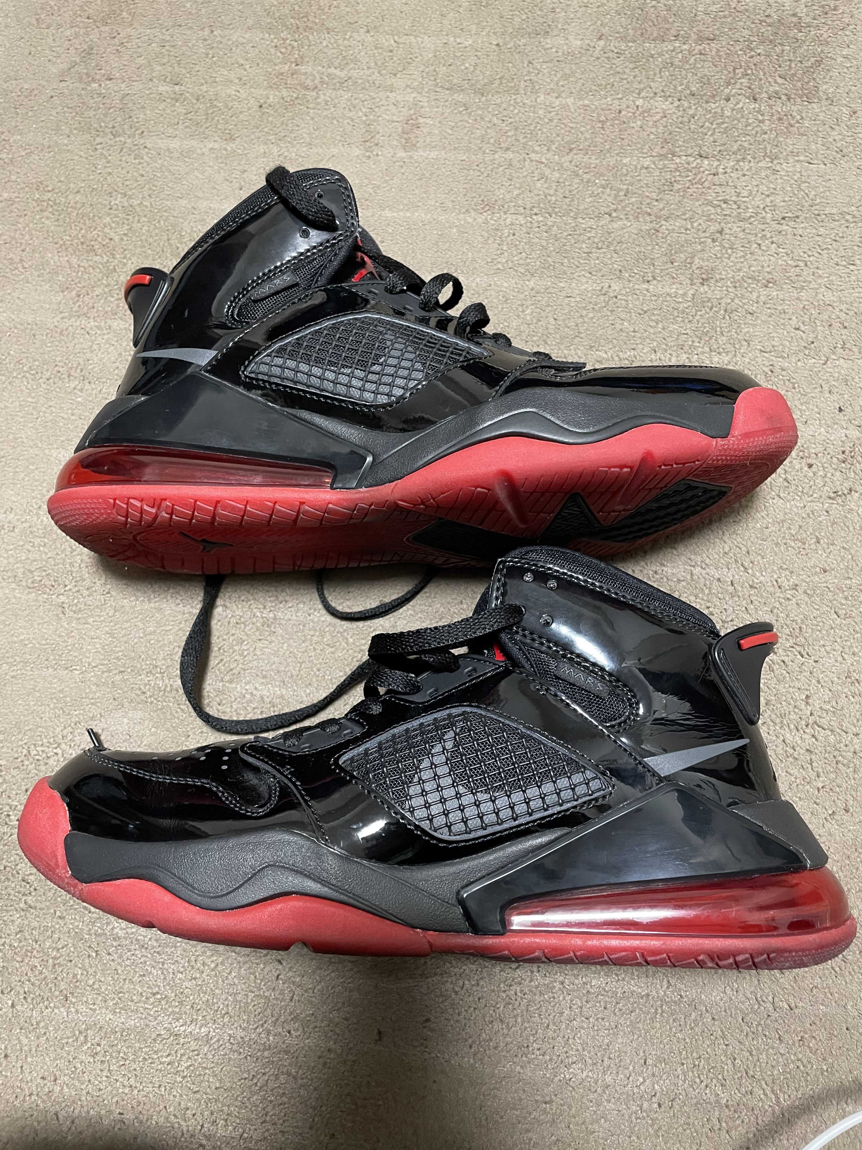 NIKE JORDAN MARS 270 "BRED"