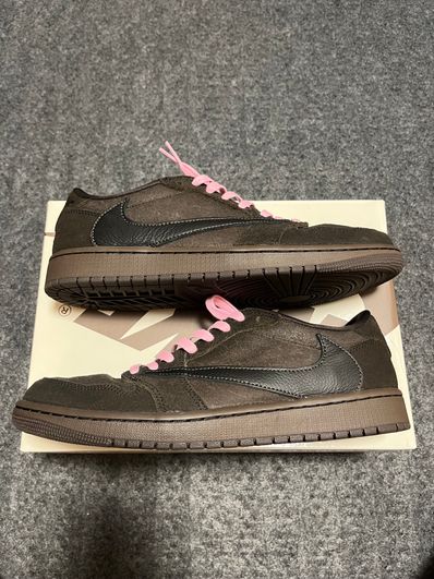 Travis Scott × Nike Air Jordan 1 Low OG SP "Velvet Brown and Dark Mocha"