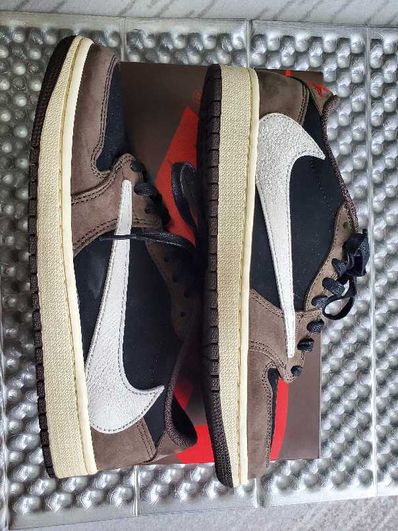 Travis Scott × Nike Air Jordan 1 Low OG SP-T "Black/Dark Mocha"