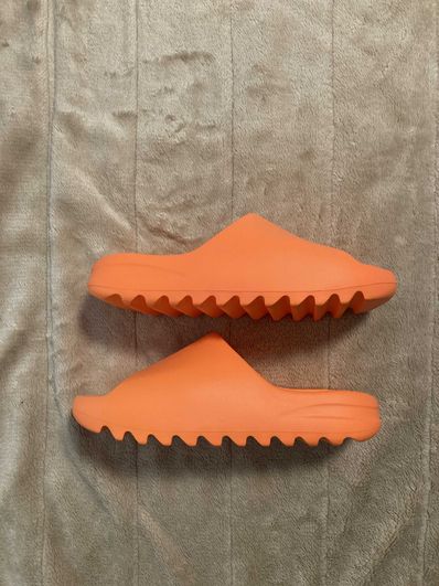 adidas YEEZY Slide "Enflame Orange"