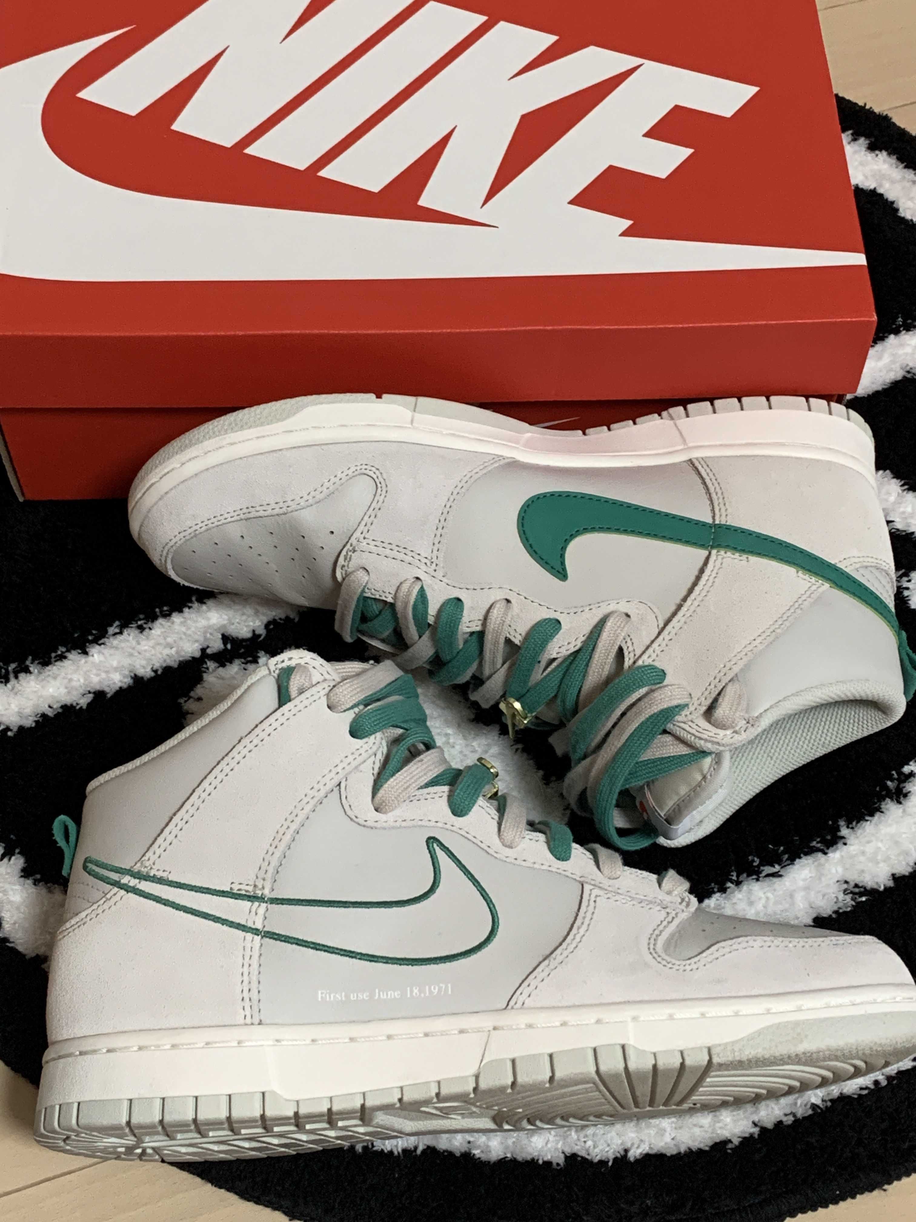 Nike Dunk High SE First Use "Light Bone/Green Noise"